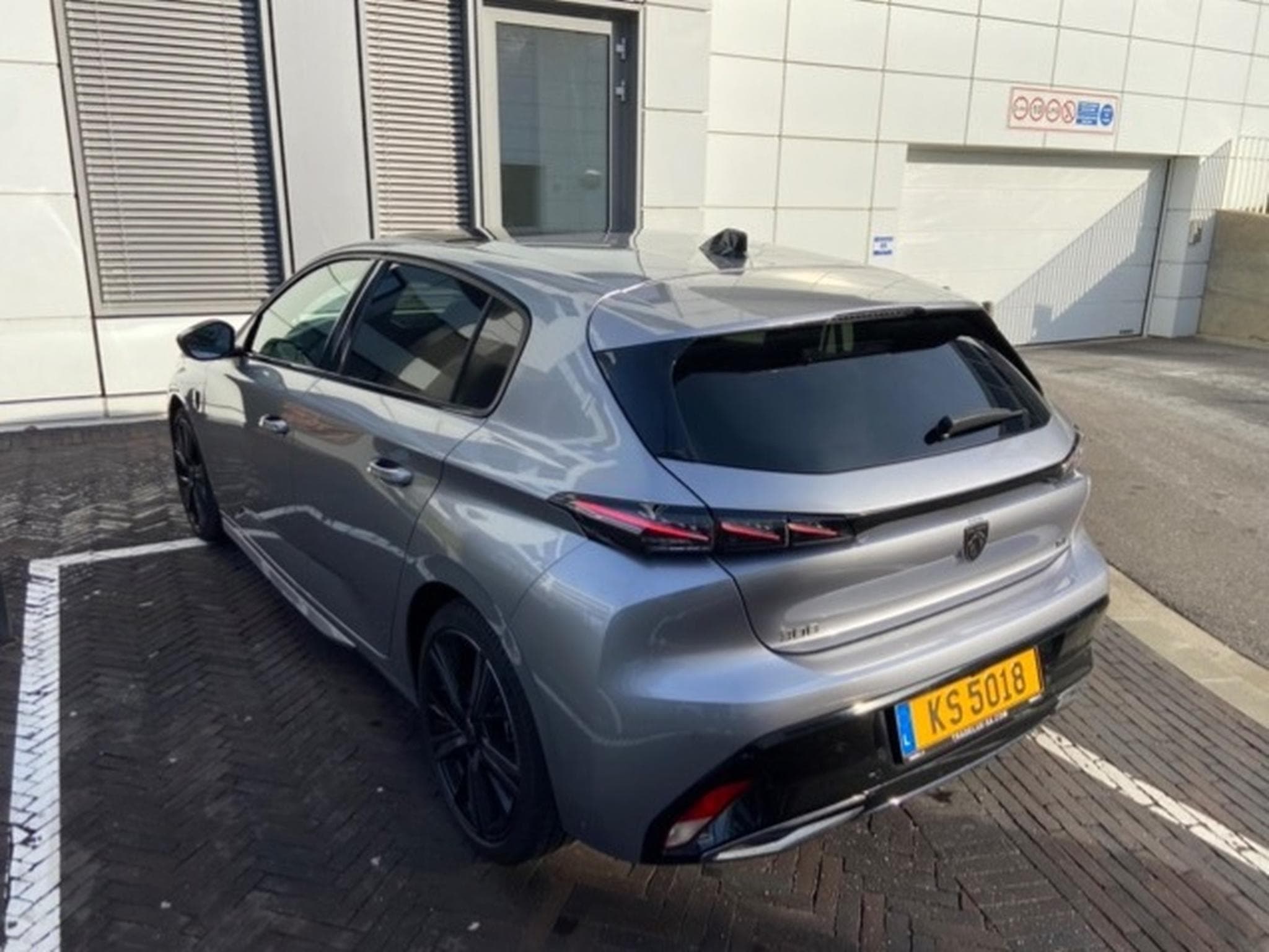 Peugeot 308 308 GT PACK (2023) - Photo 2