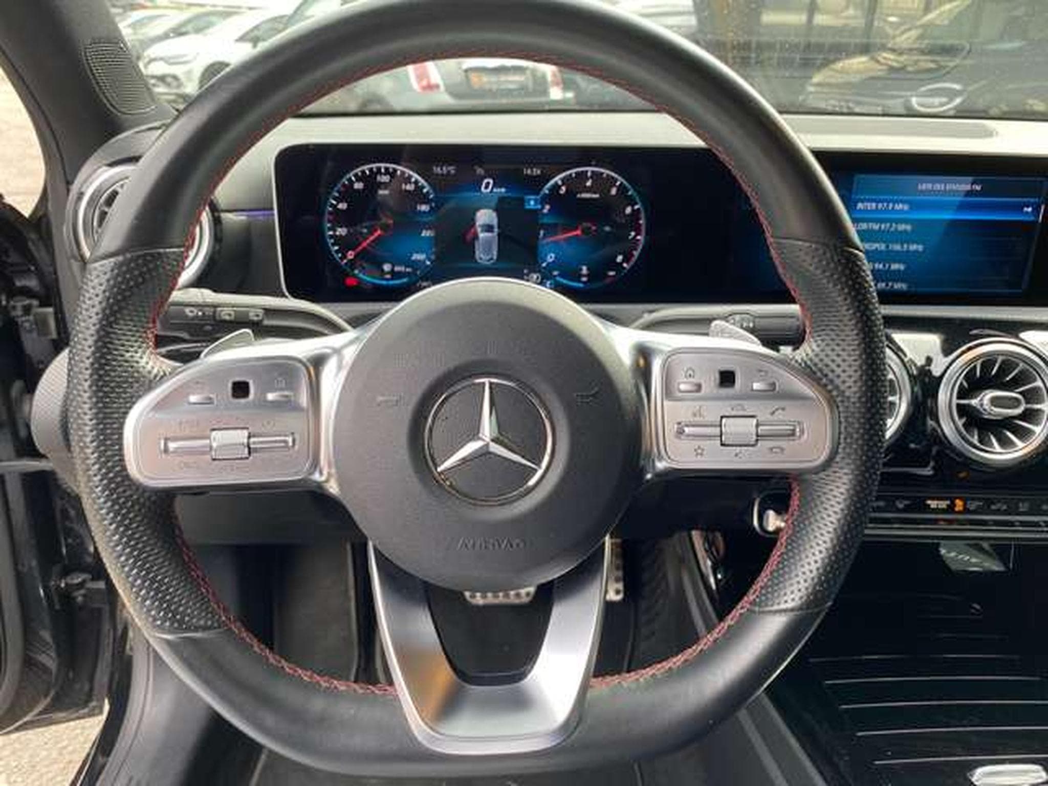 Mercedes A 180 A180 7G-DCT AMG Line - JUSQU'A 48 MOIS DE GARANTIE (2019) - Photo 9