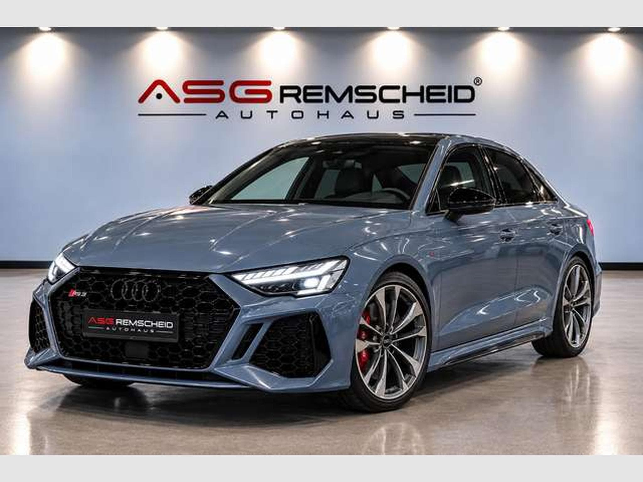 Audi RS3 q. Limousine *1.H *19 *Pano *Carbon *S-AGA (2022) - Foto 1