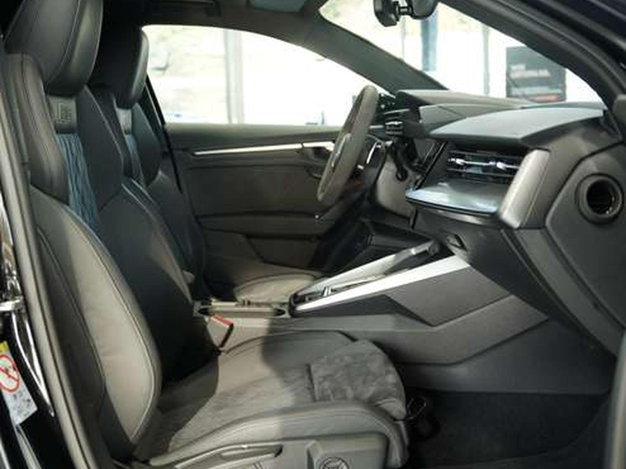 Audi RS3 q. Limousine 1.Hand *RS-Sitze*S-AGA Matrix (2022) - Foto 13