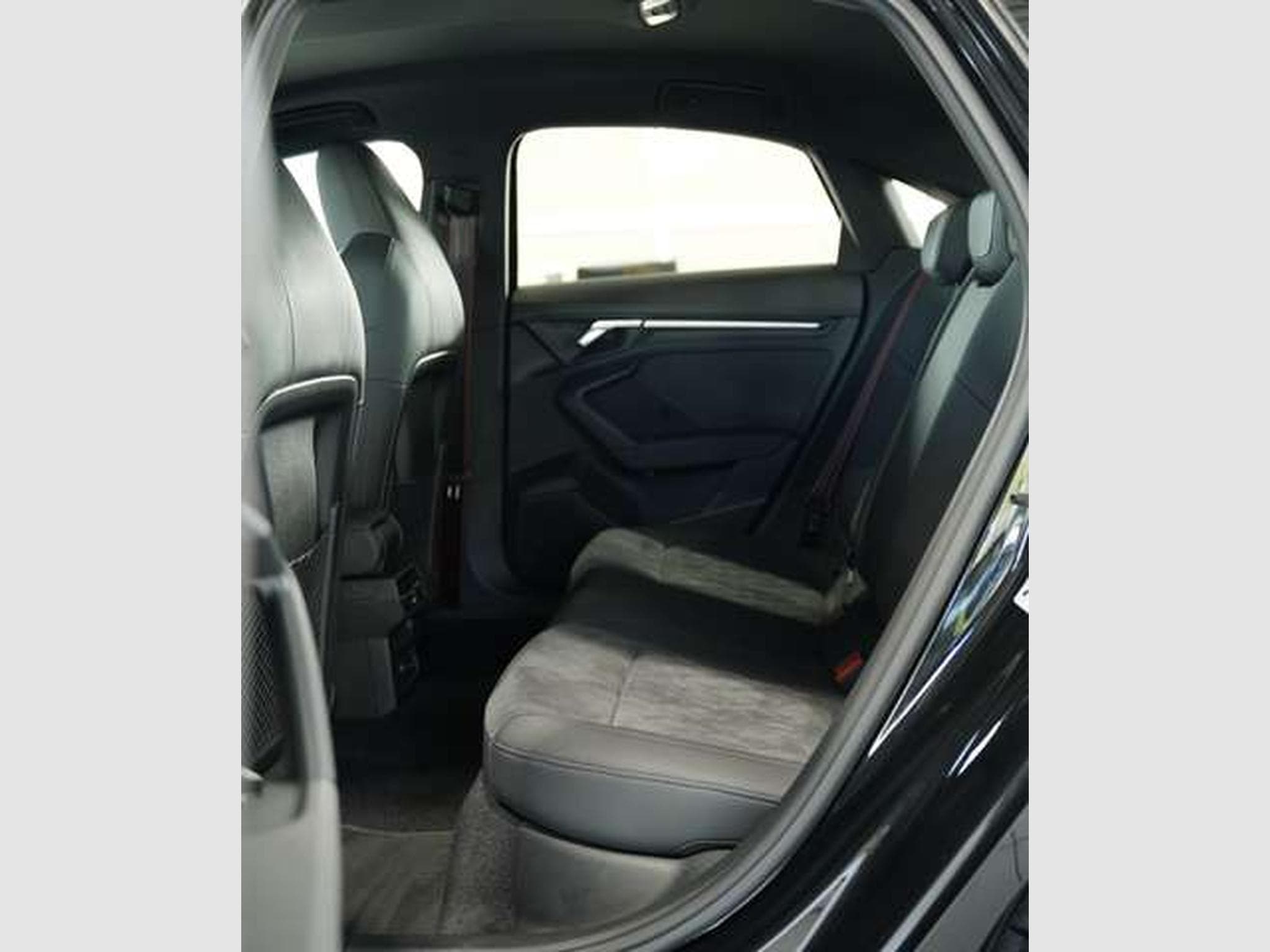 Audi RS3 q. Limousine 1.Hand *RS-Sitze*S-AGA Matrix (2022) - Foto 18
