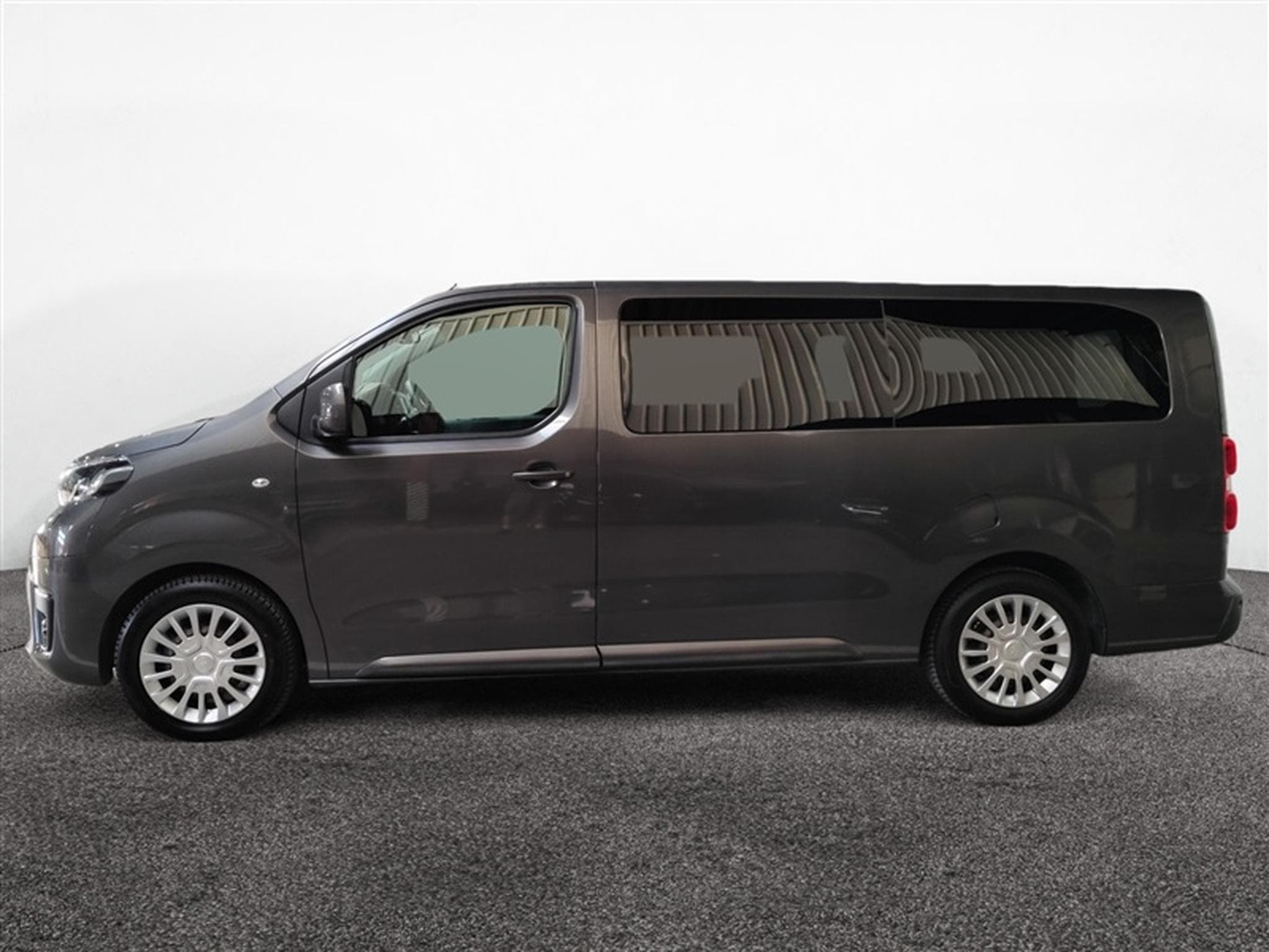 Toyota Proace 2.0 D 144 CV Long .Shuttle  9PL (2022) - Foto 3