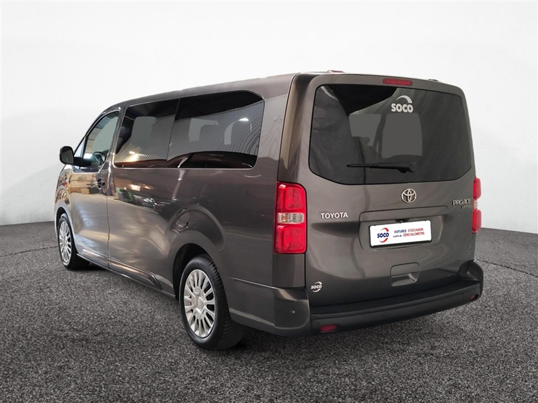 Toyota Proace 2.0 D 144 CV Long .Shuttle  9PL (2022) - Foto 2