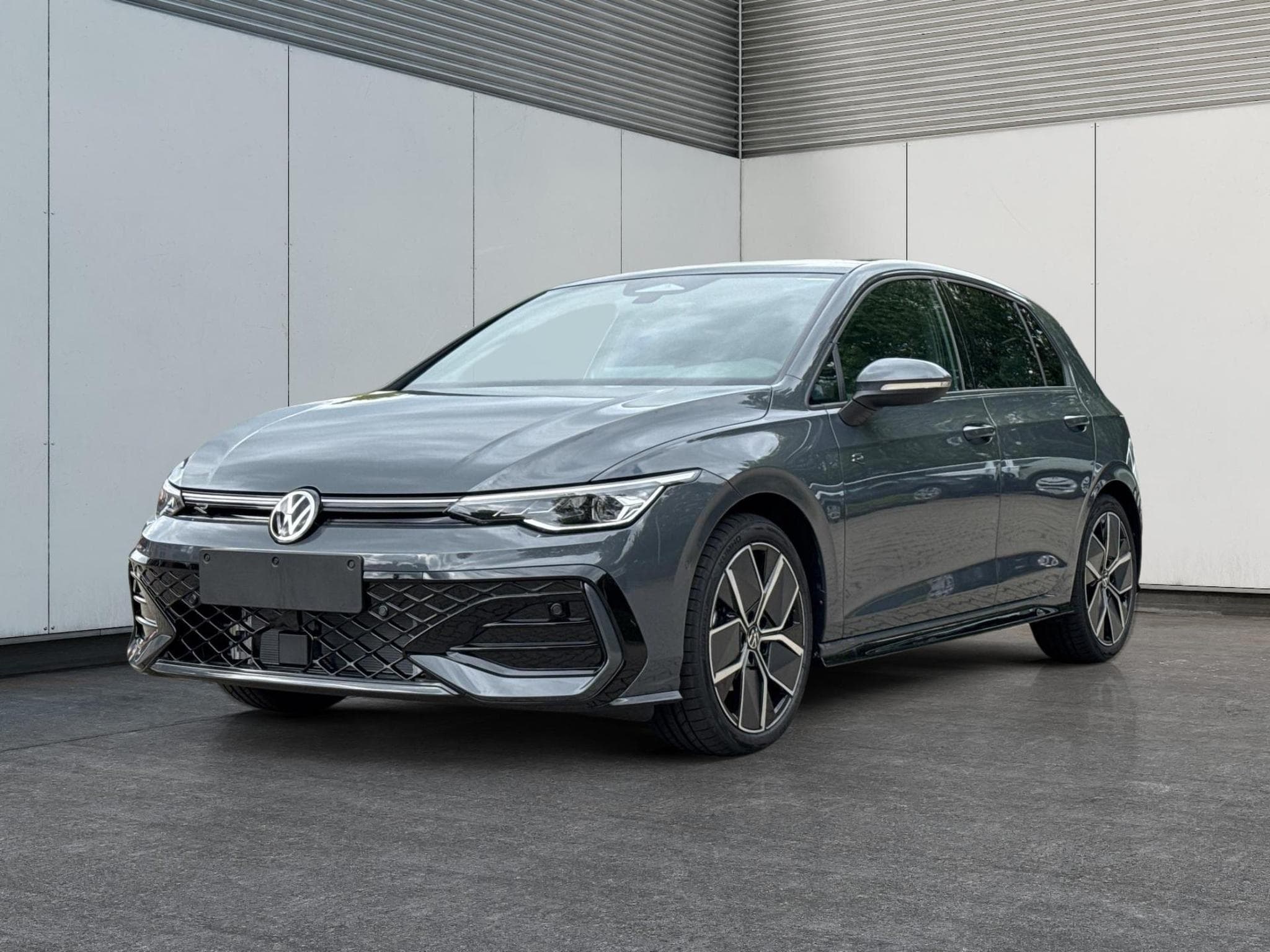 VW Golf R-Line Limited (2026) - Photo 1