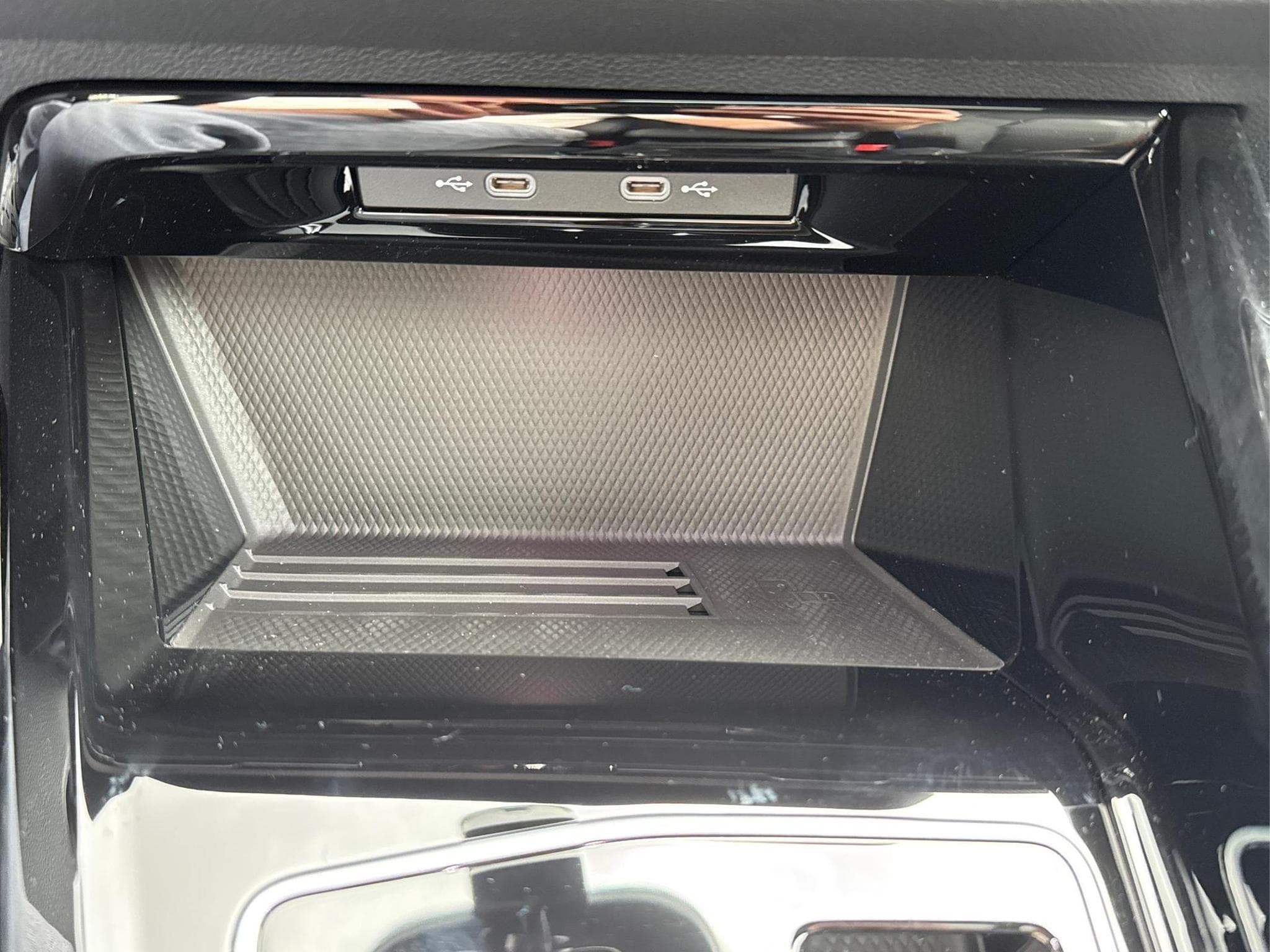 VW Golf R-Line Limited (2026) - Photo 19