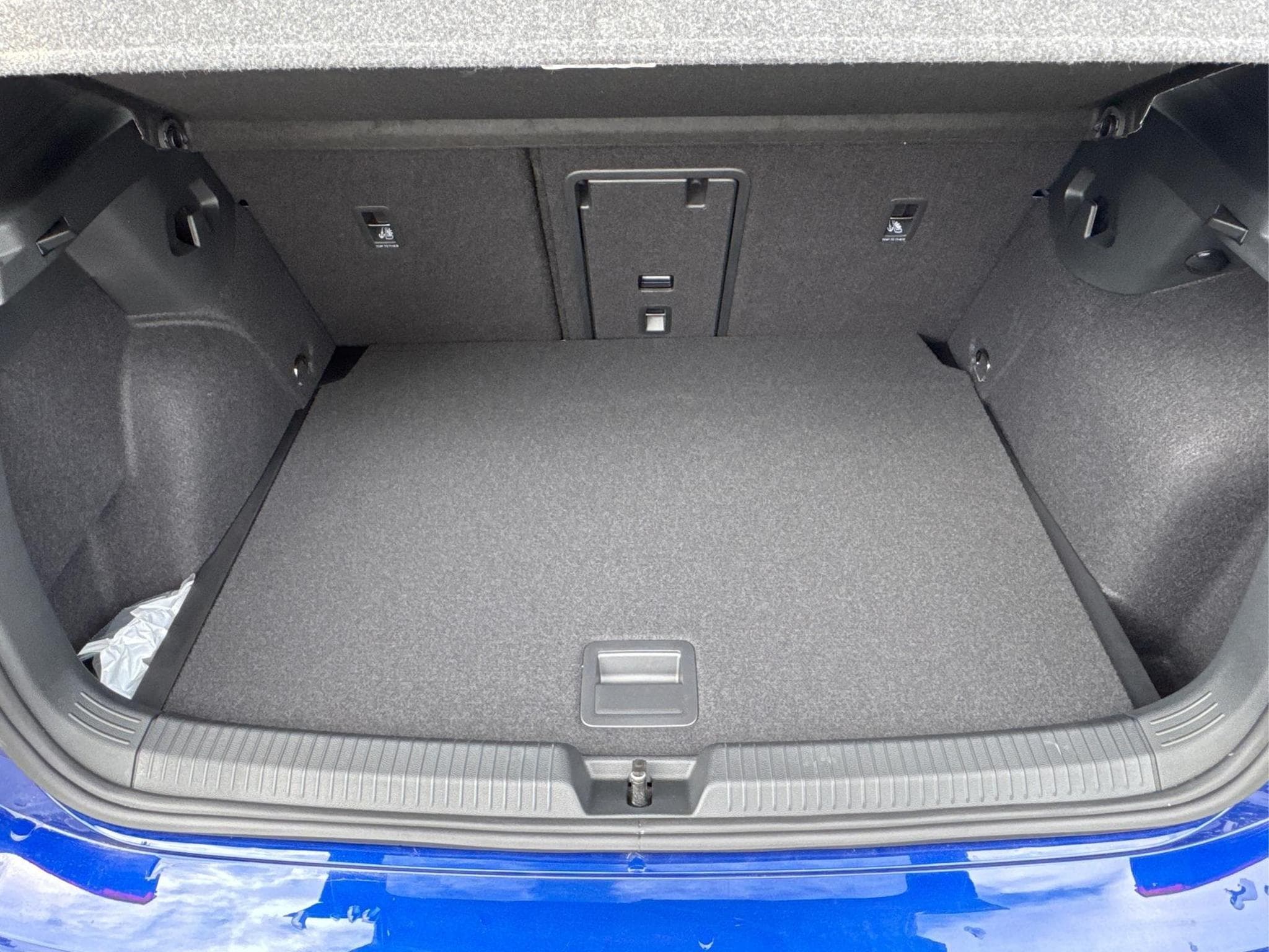 VW Golf R-Line Limited (2026) - Photo 9