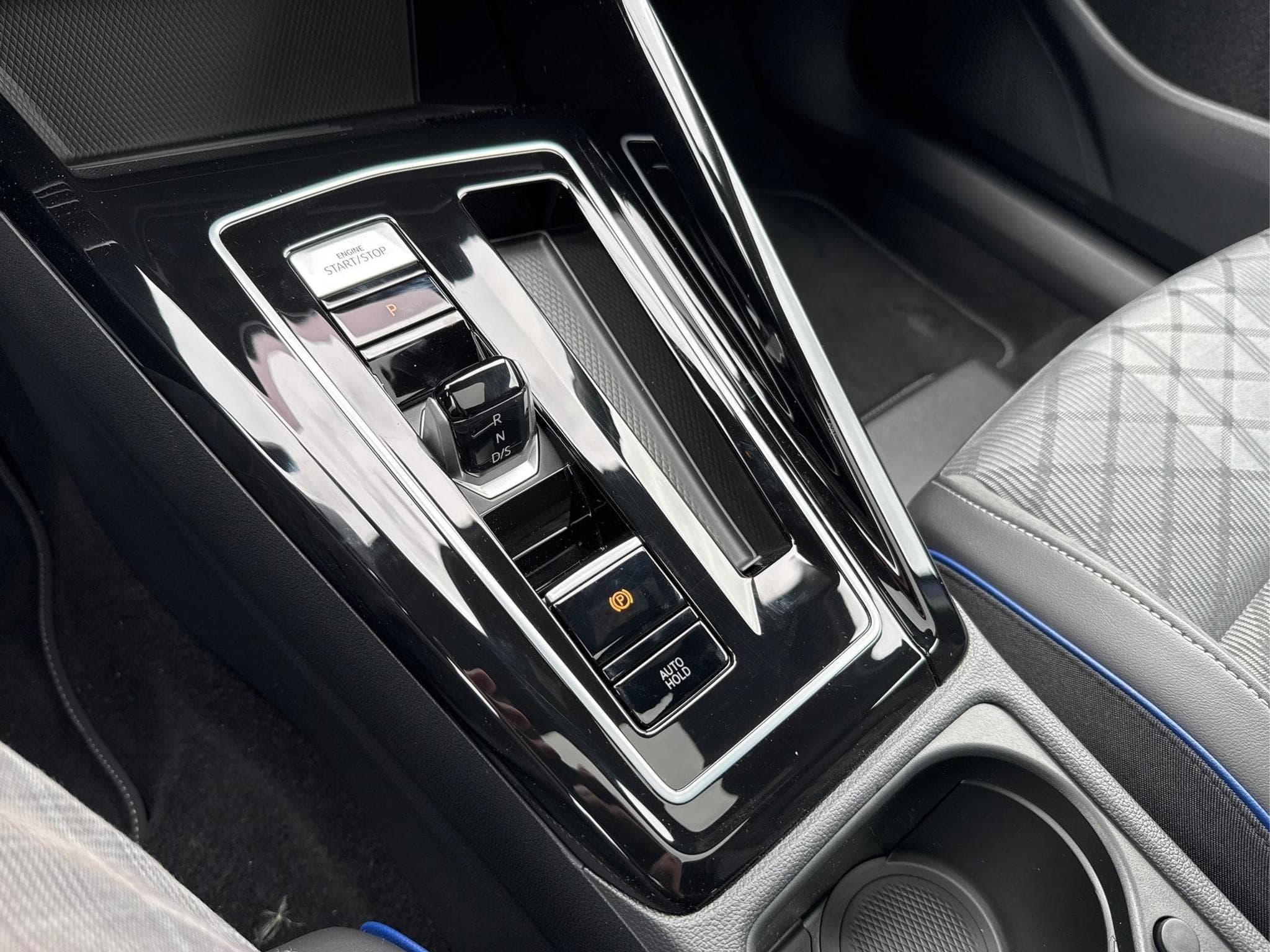 VW Golf R-Line Limited (2026) - Photo 17