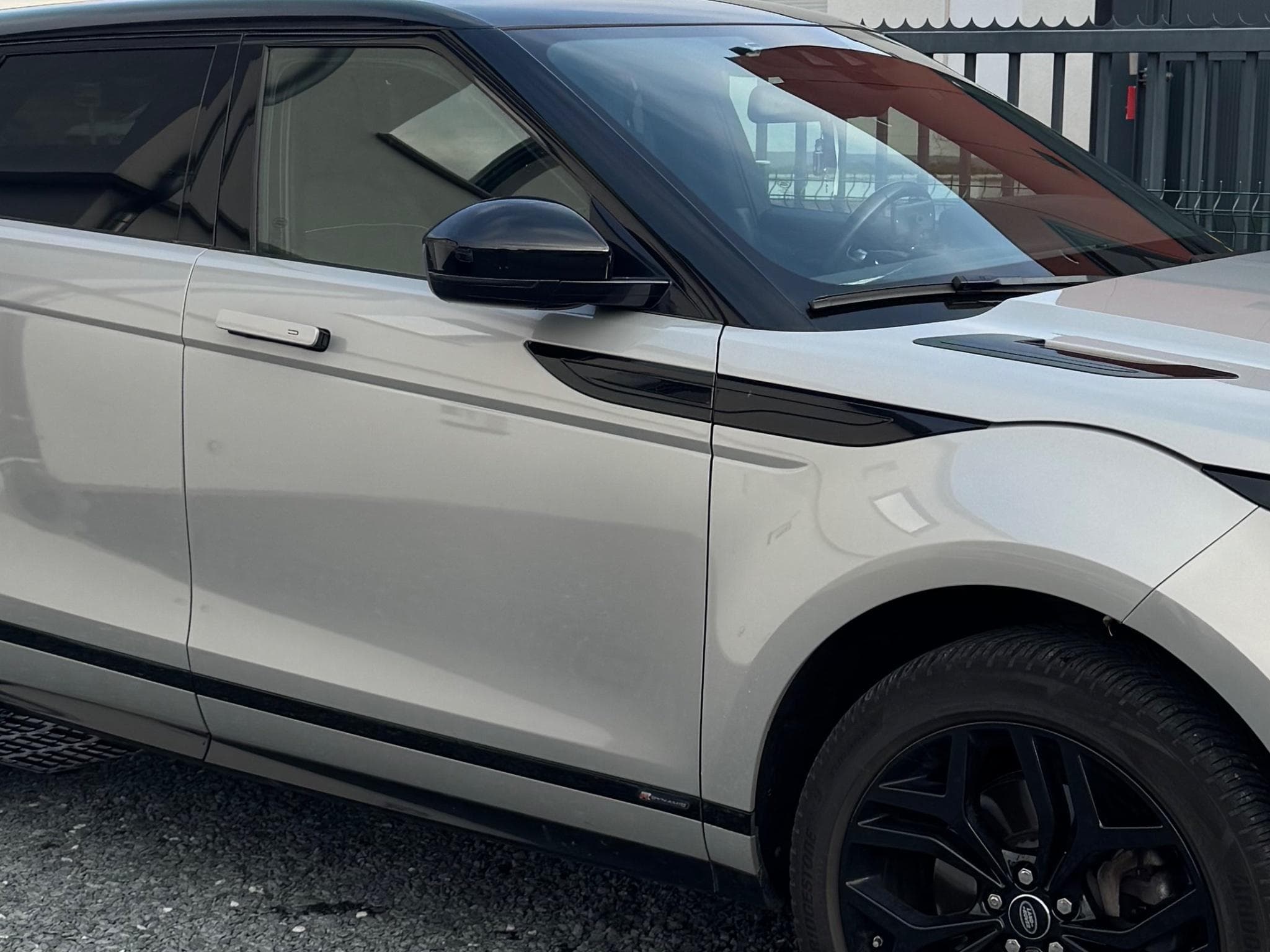 Land-Rover Range Rover Evoque D150 AWD R-Dynamic (2020) - Foto 2