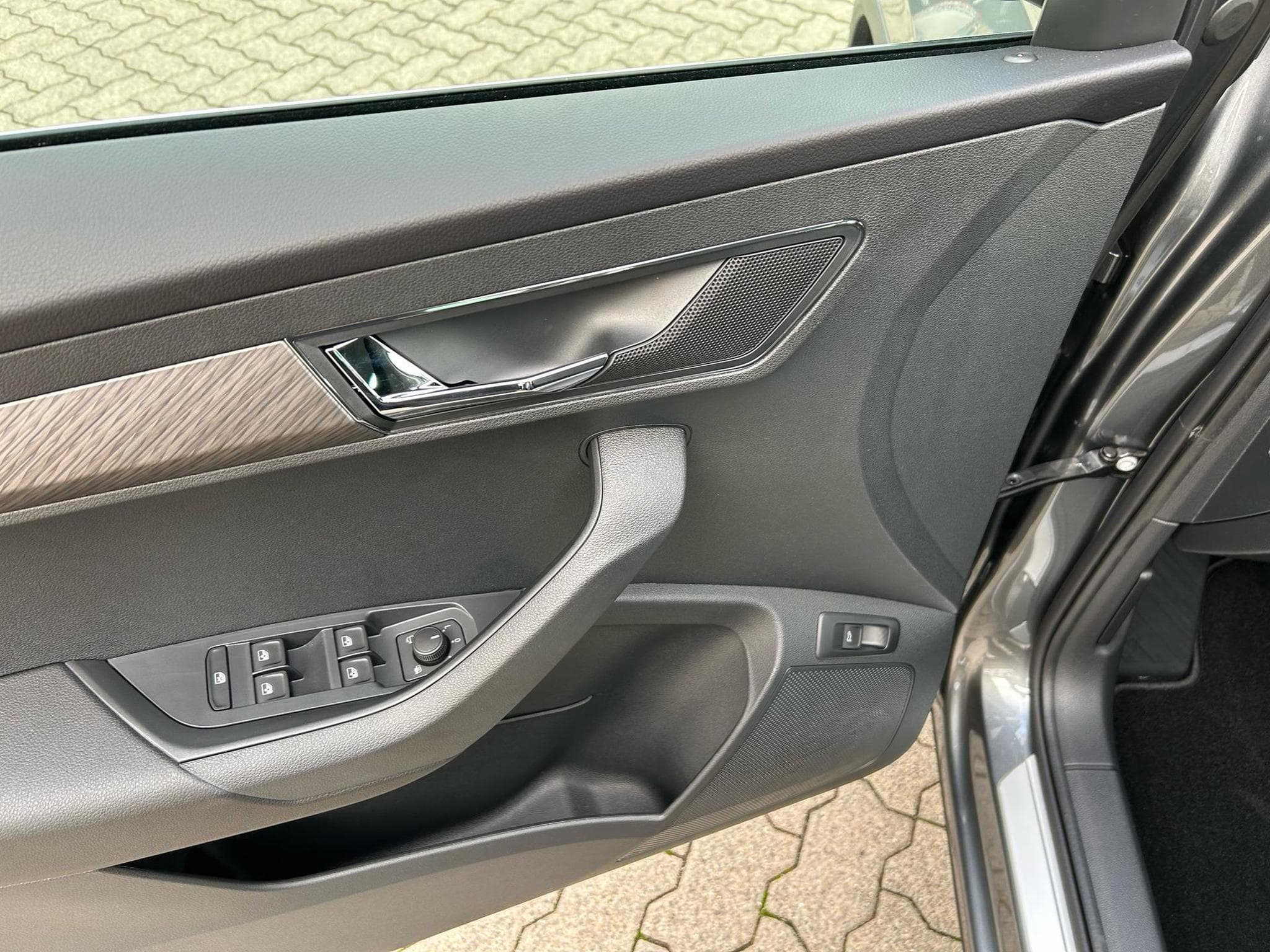 Skoda Karoq Selection (2026) - Photo 3