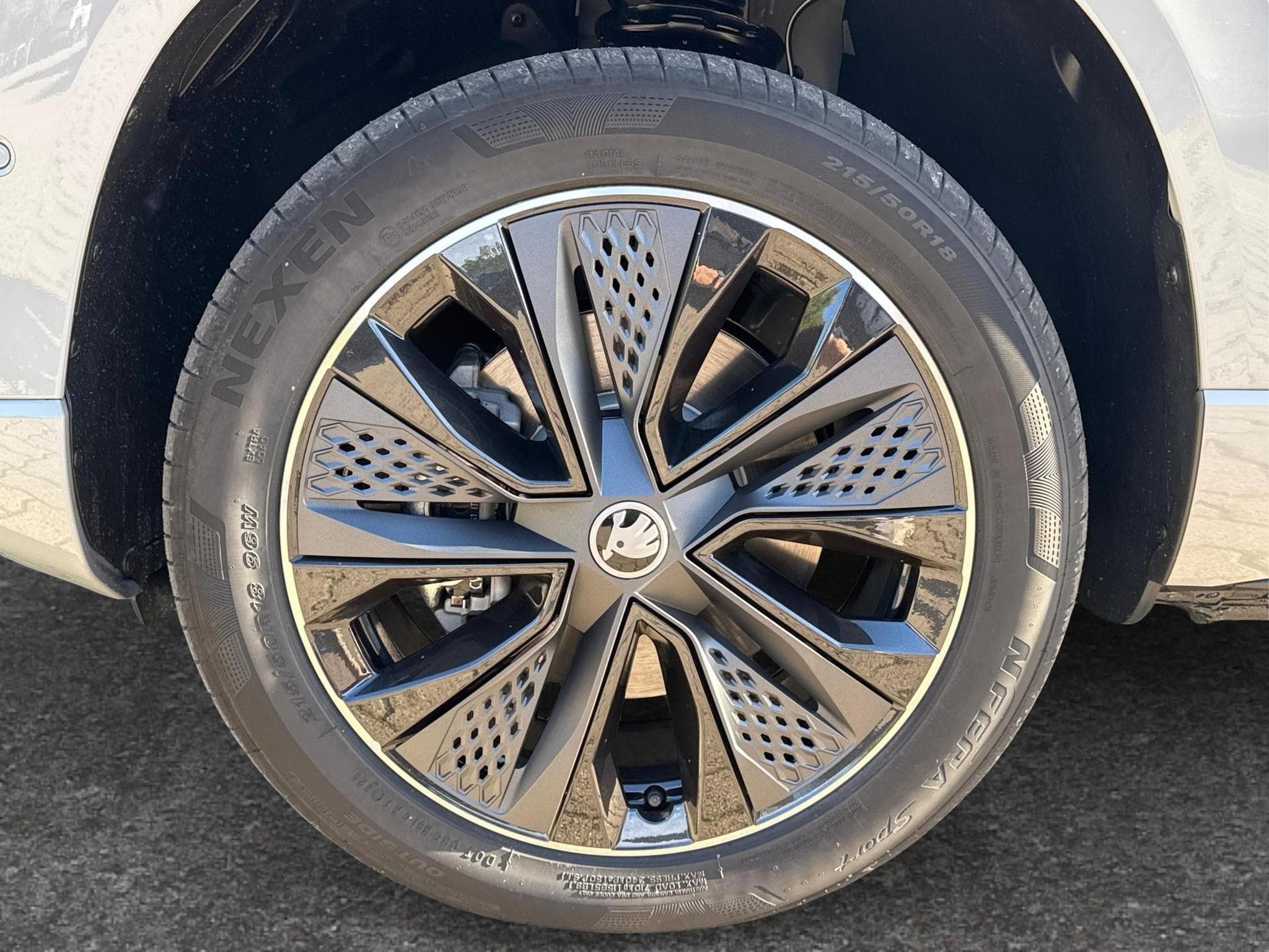 Skoda Karoq Sportline (2026) - Photo 12