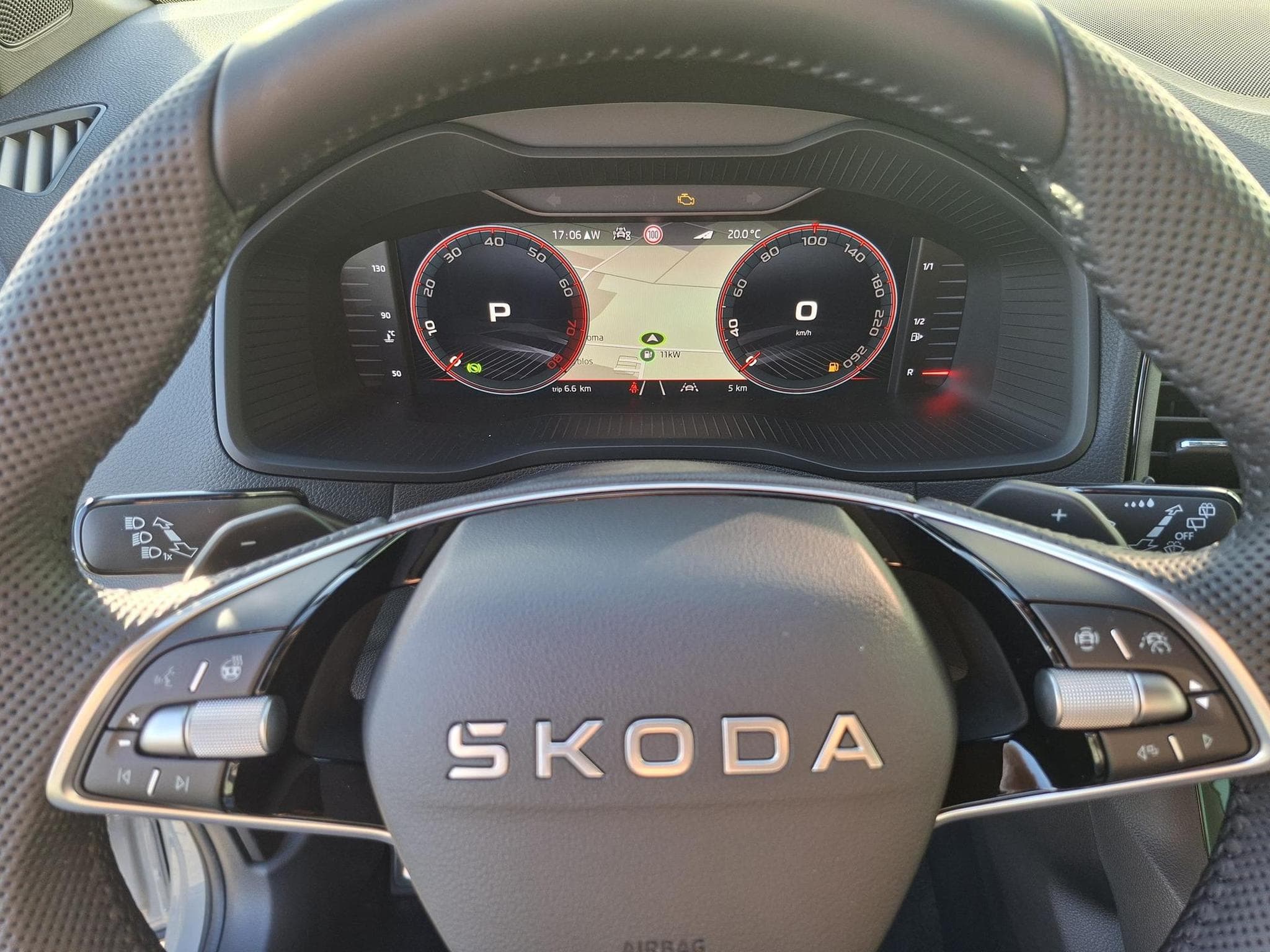 Skoda Karoq Sportline (2026) - Photo 15