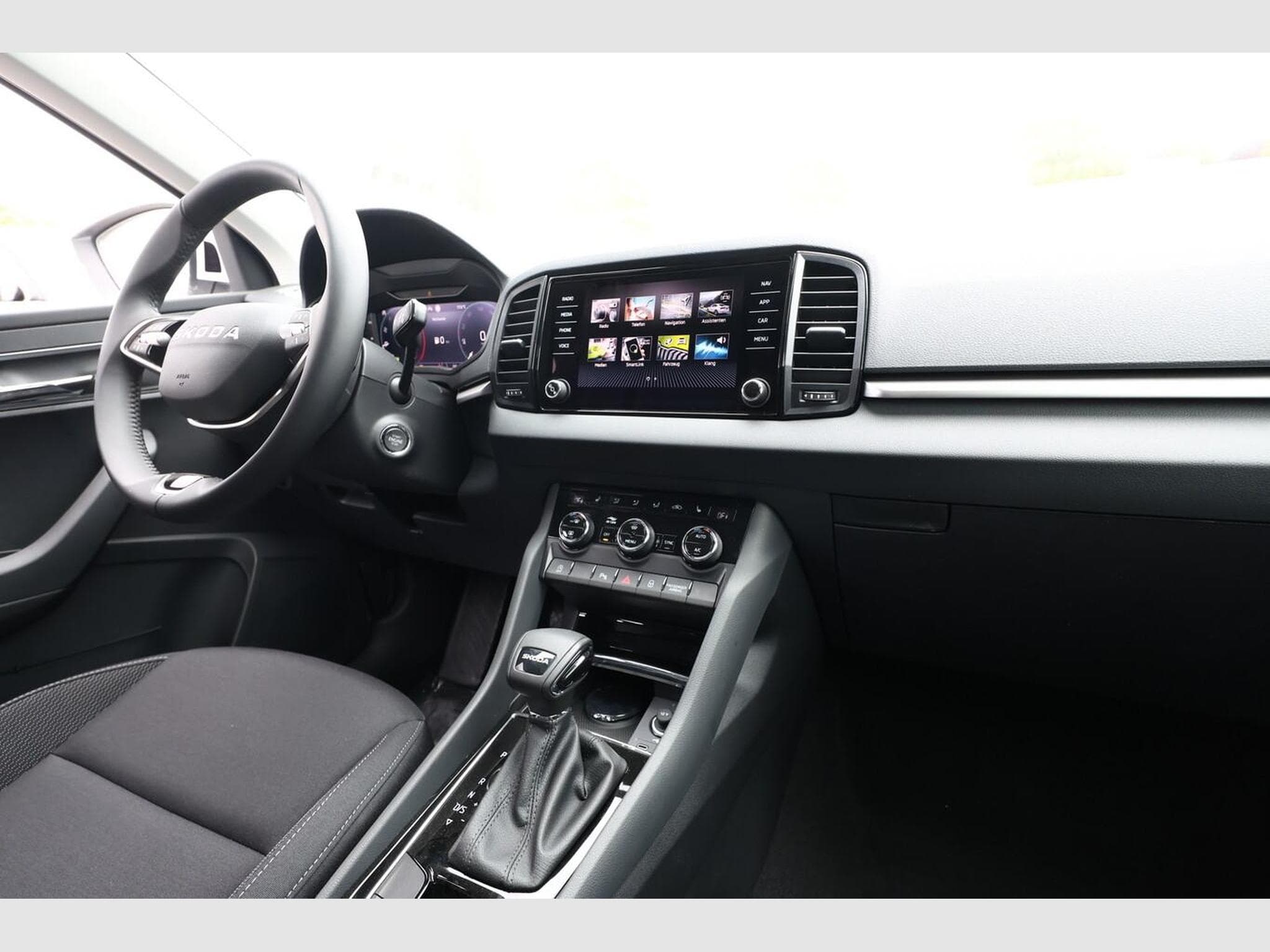 Skoda Karoq Selection (2026) - Photo 9