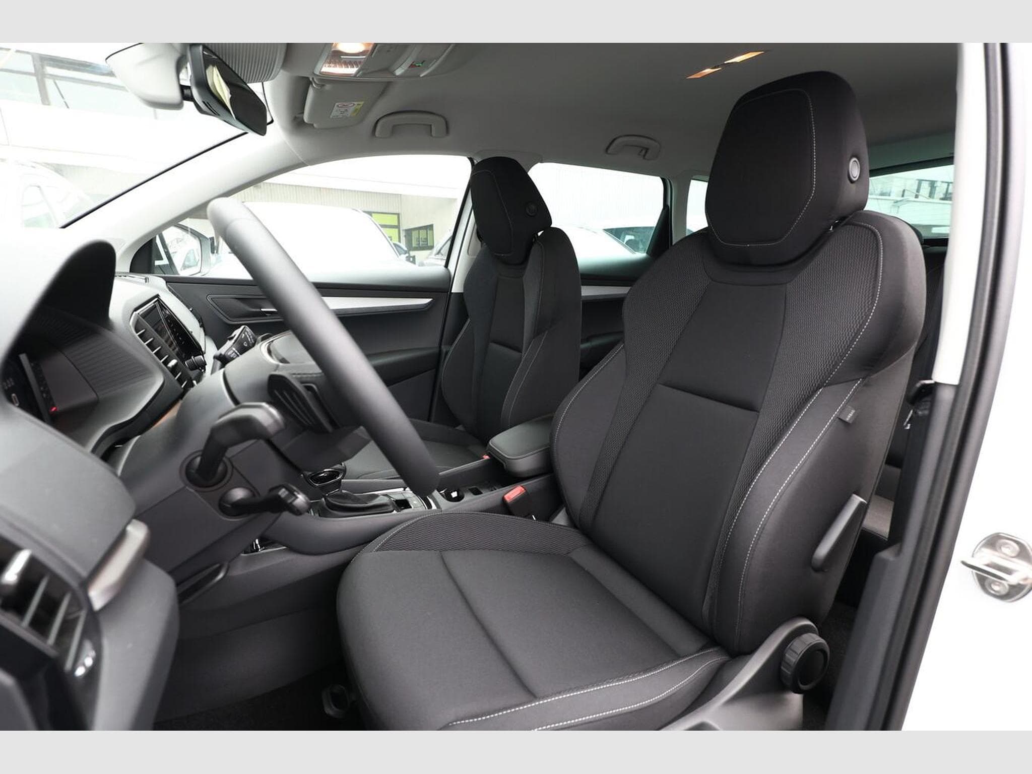 Skoda Karoq Selection (2026) - Photo 6