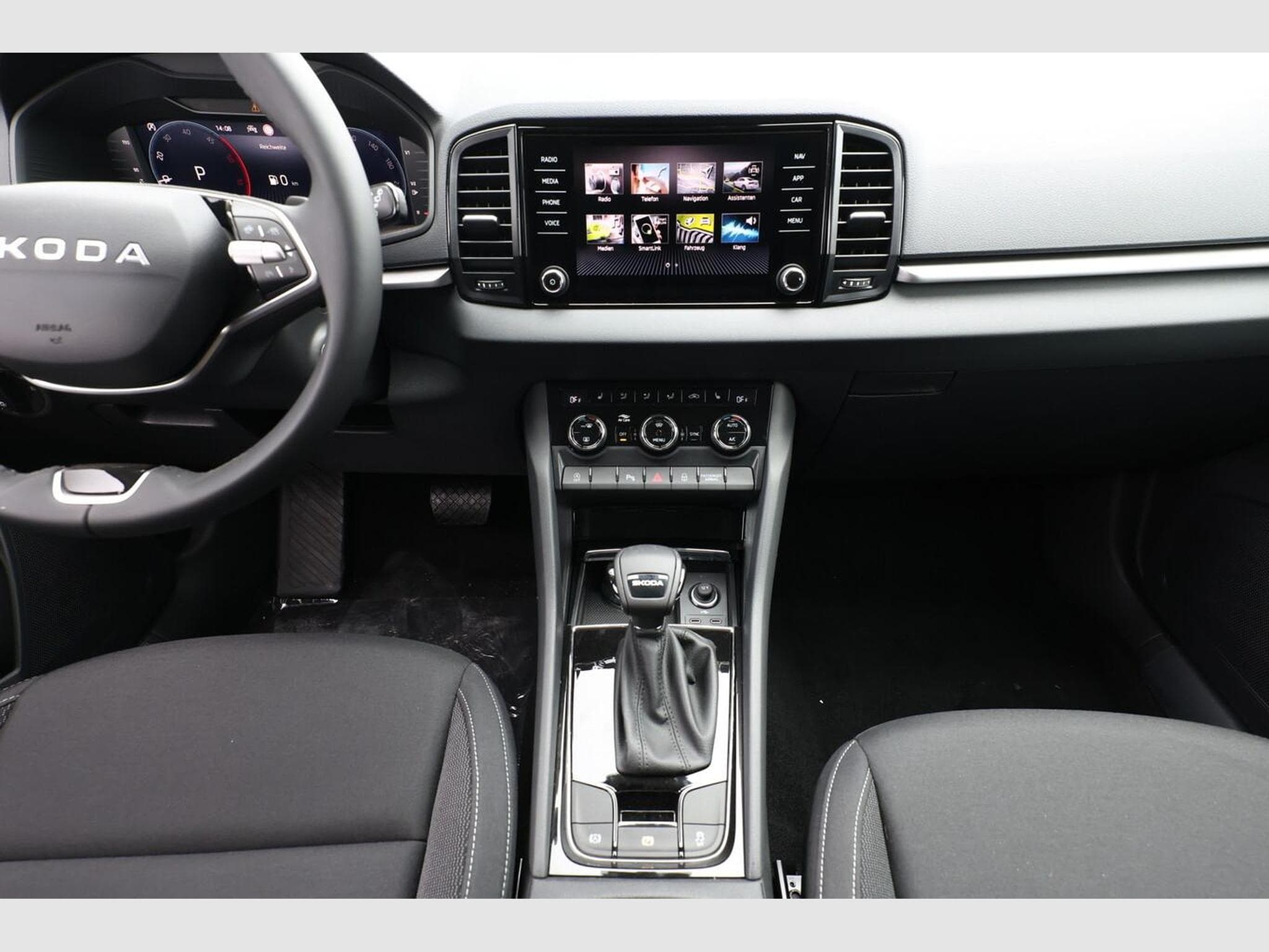 Skoda Karoq Selection (2026) - Photo 8