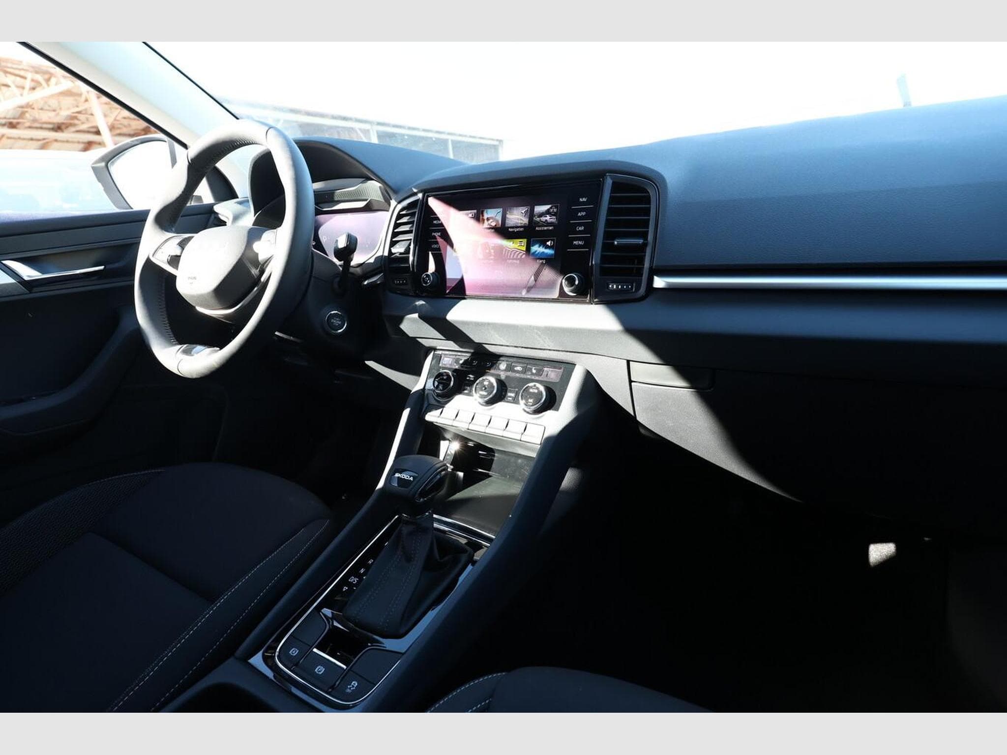 Skoda Karoq Selection (2026) - Photo 9