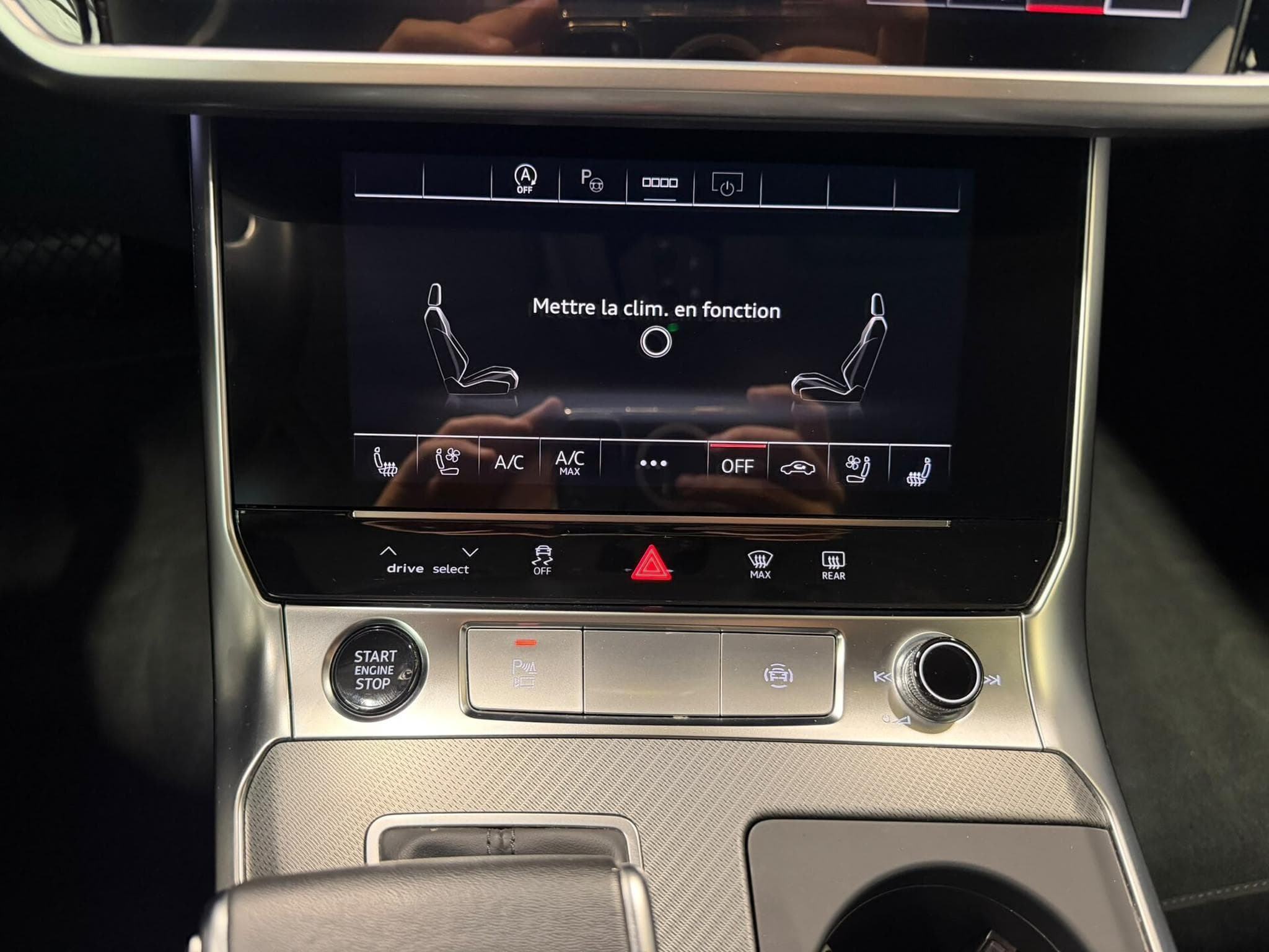 Audi A6 AVANT QUATTRO 45 e-TFSI 265CV DESIGN/ CUIR/ TOE (2023) - Photo 11