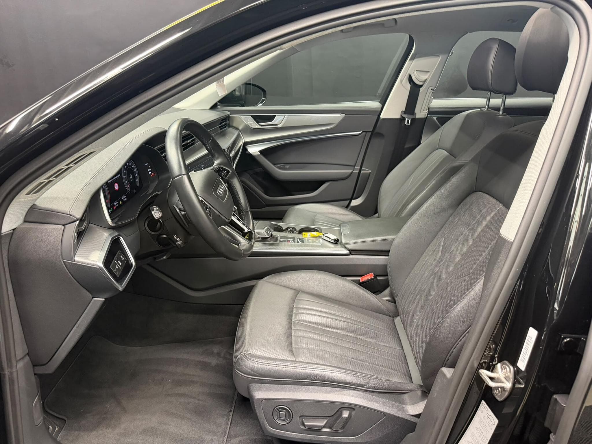 Audi A6 AVANT QUATTRO 45 e-TFSI 265CV DESIGN/ CUIR/ TOE (2023) - Photo 14