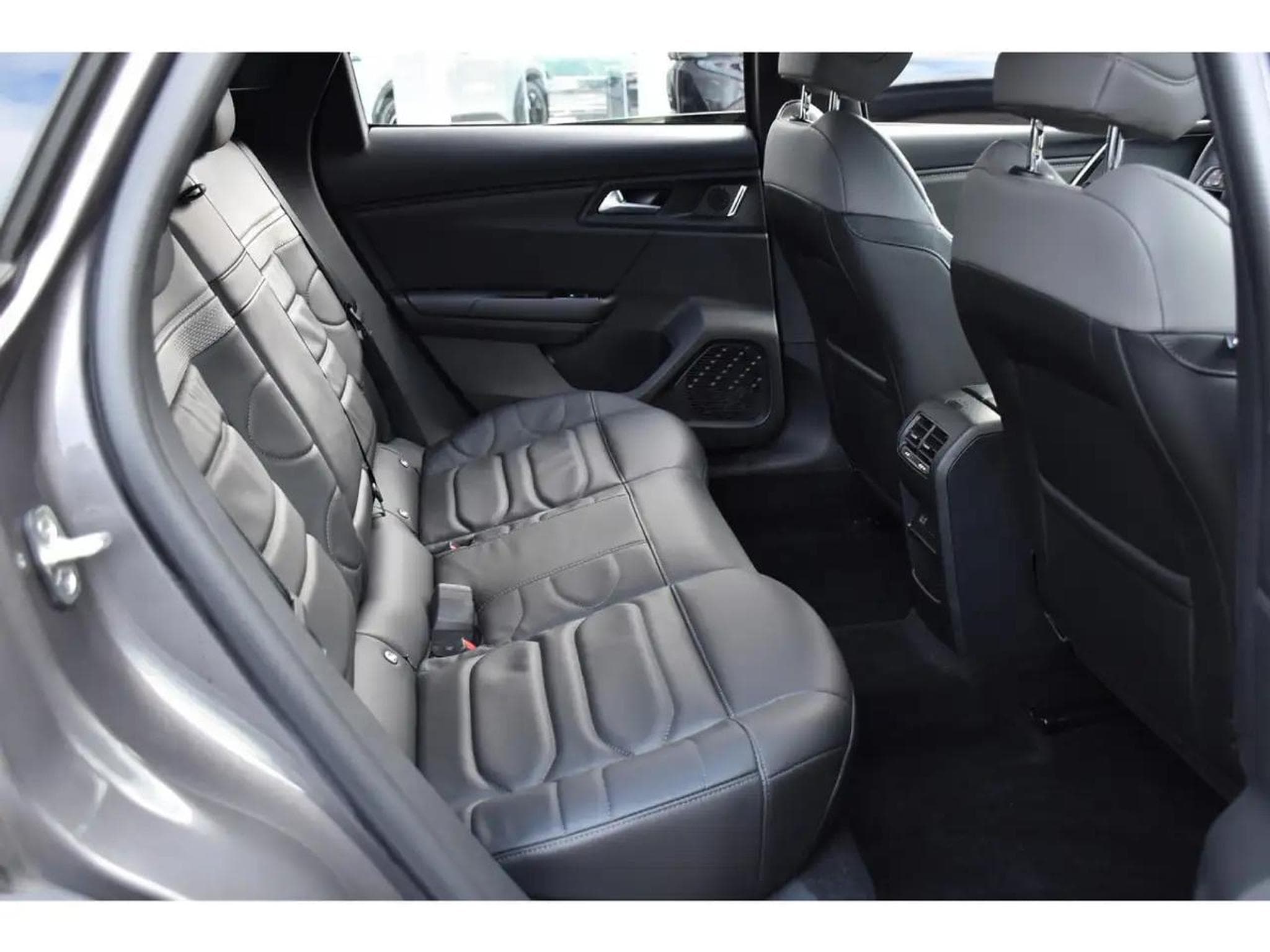 Citroën C5 X (2024) - Photo 8