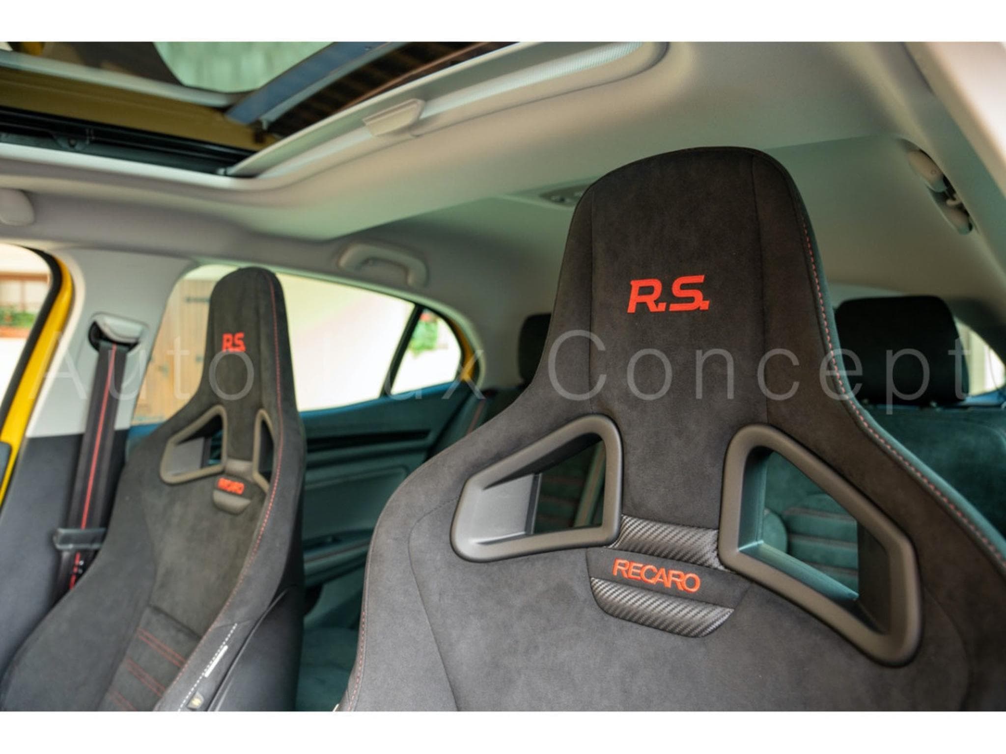 Renault Megane RS Ultime TCe 300 EDC (2024) - Photo 7