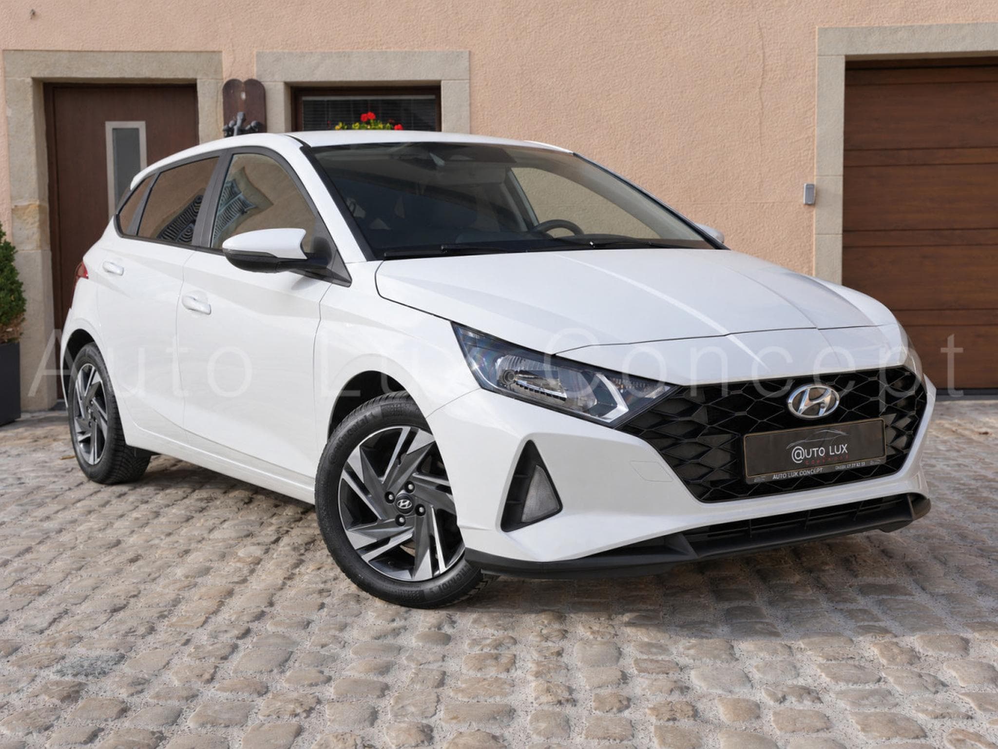 Hyundai i20 1.0 T-GDi 100 48V Hybrid TECHNO 6iMT (2021) - Photo 2