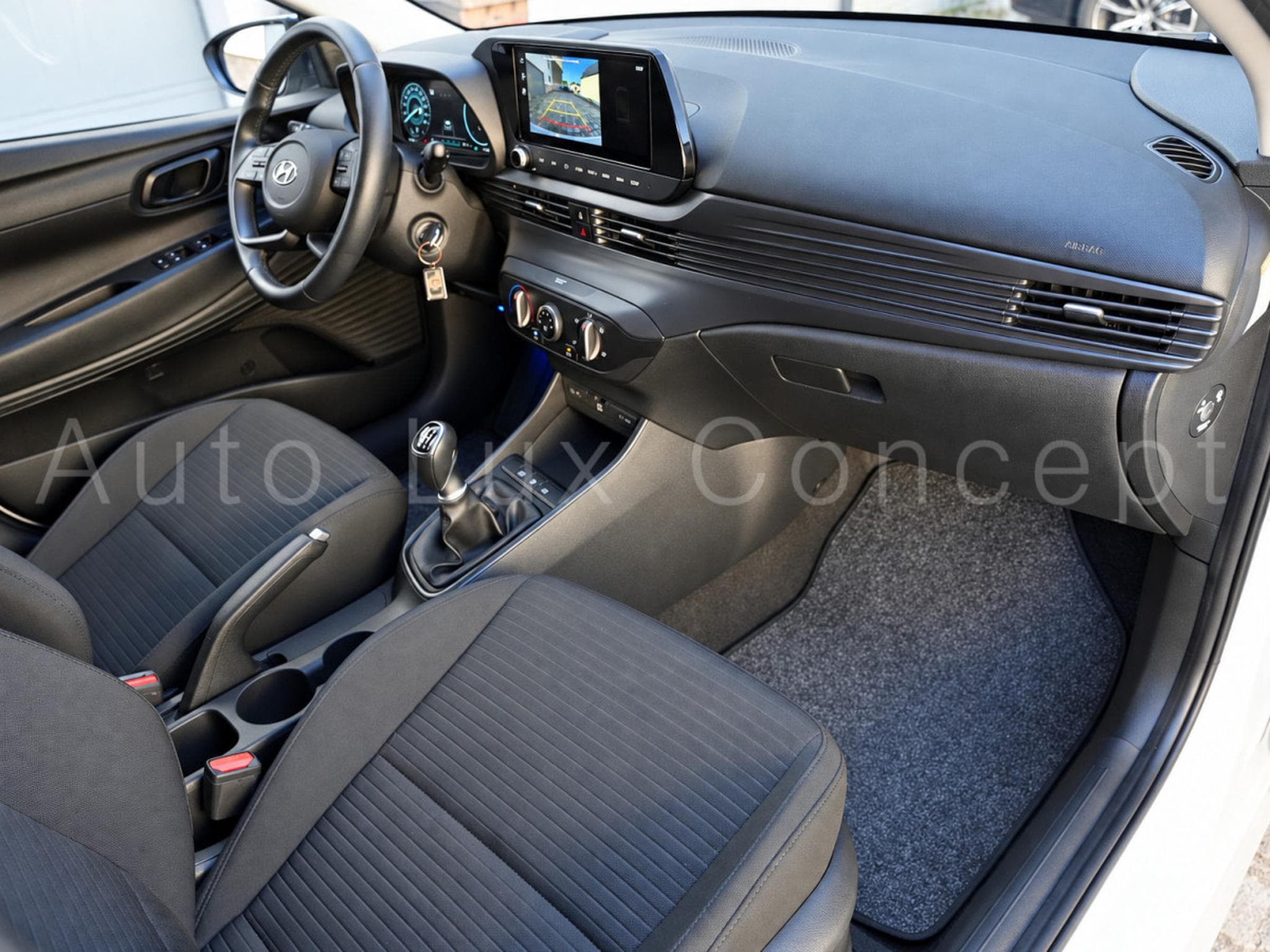 Hyundai i20 1.0 T-GDi 100 48V Hybrid TECHNO 6iMT (2021) - Photo 6