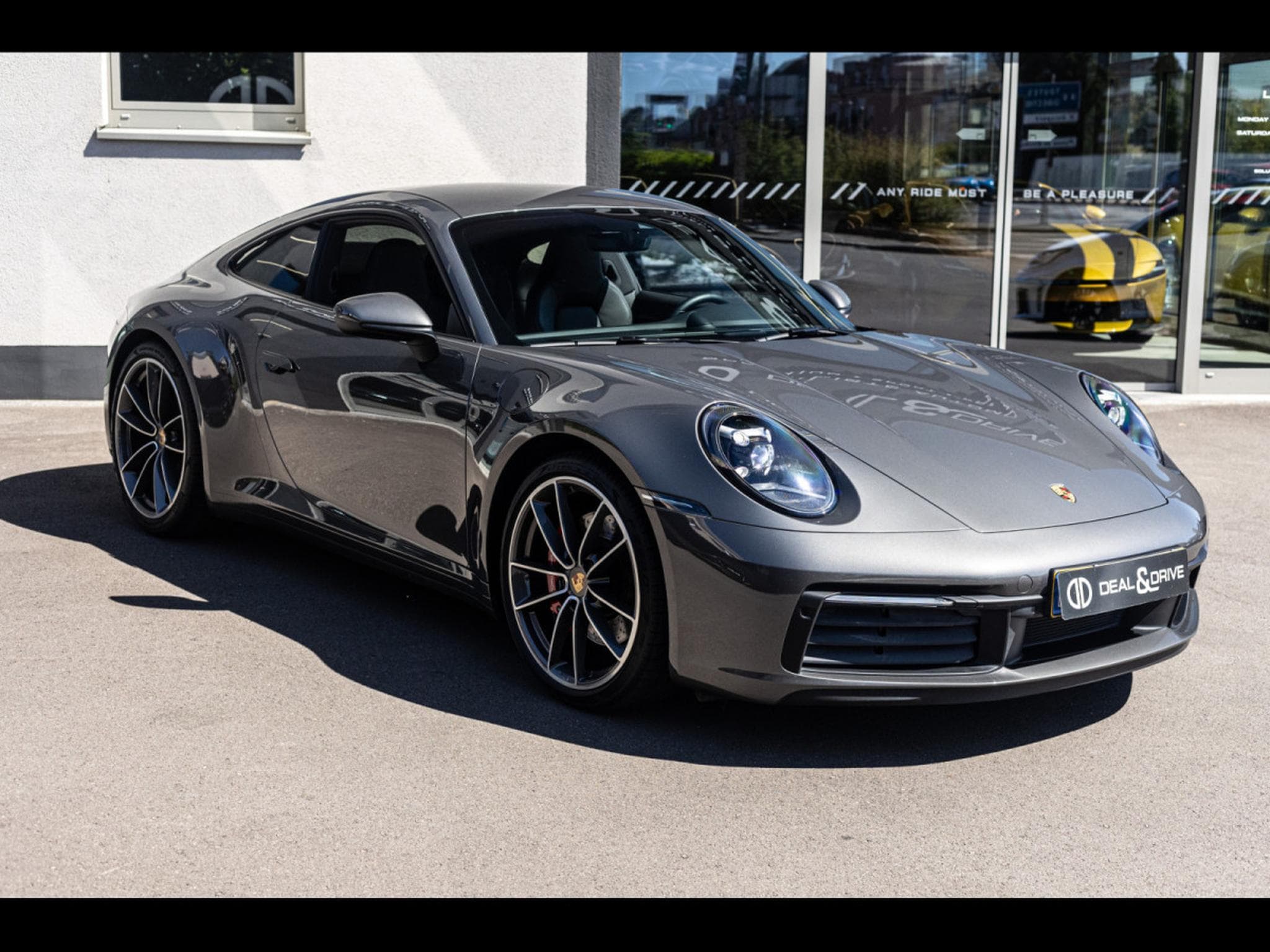 Porsche 911 (992.1) CARRERA S COUPE PDK (450 CH) - QUARTZ GREY METALLIC (2021) - Photo 8