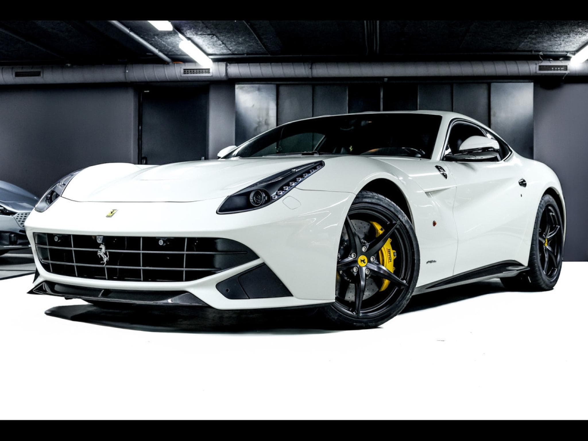 Ferrari F12 Berlinetta 6.3 V12 F1 - BIANCO AVUS - LA FERRARI STYLE WHEELS (2013) - Photo 1