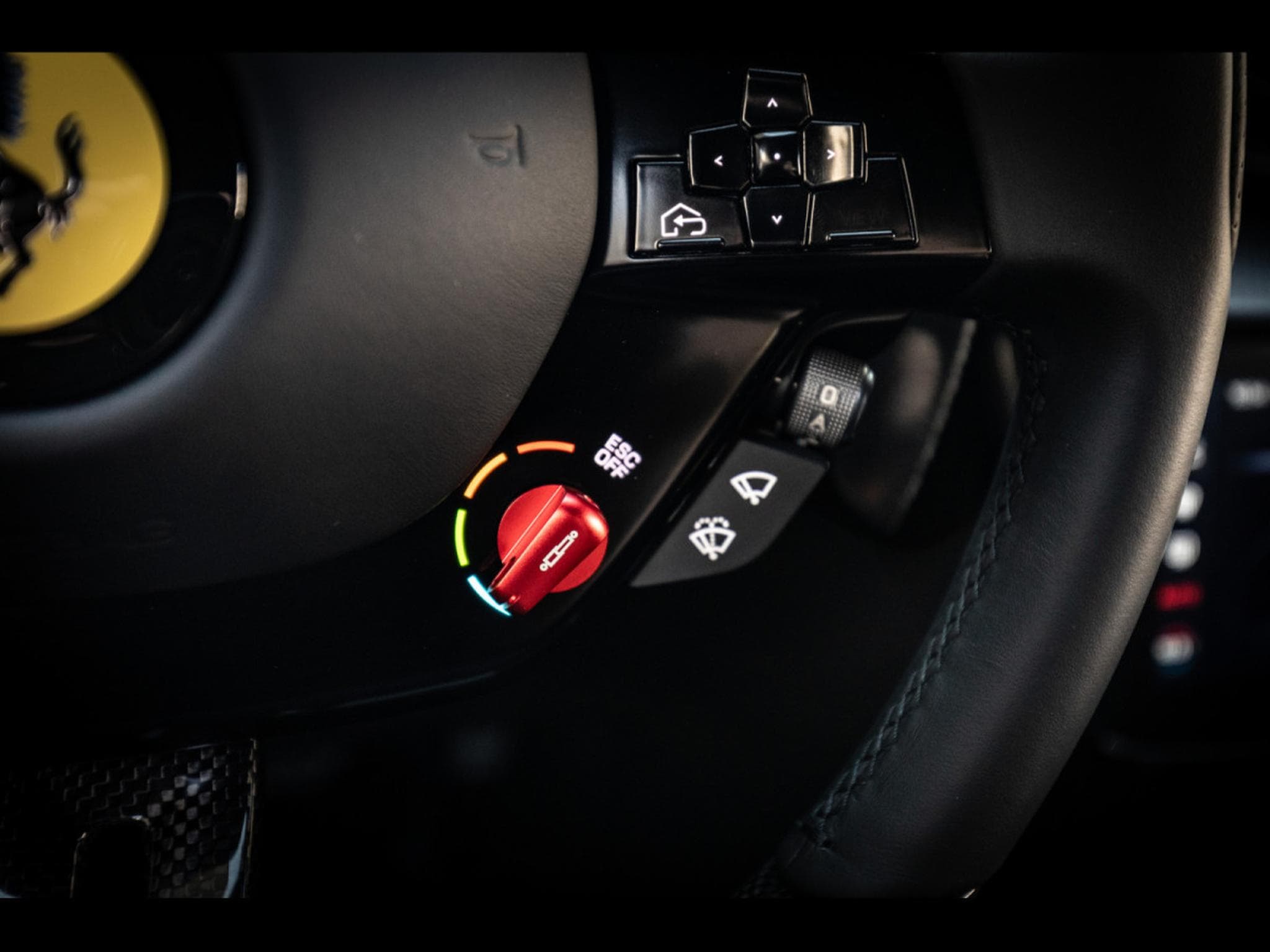 Ferrari Amalfi 3.9 V8 (640 CH) - NERO (2026) - Foto 20