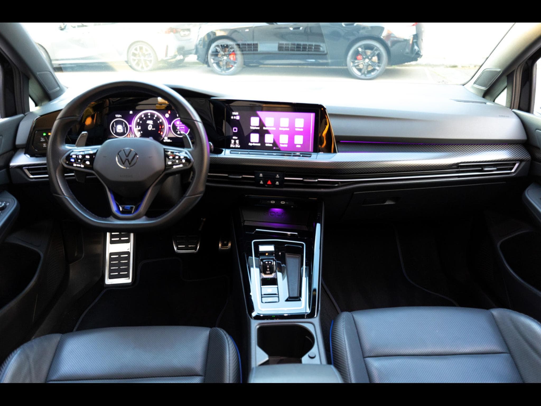 VW Golf R 2.0 TSI DSG7 4MOTION 20 YEARS - PACK R-PERFORMANCE - AKRAP (2024) - Foto 17