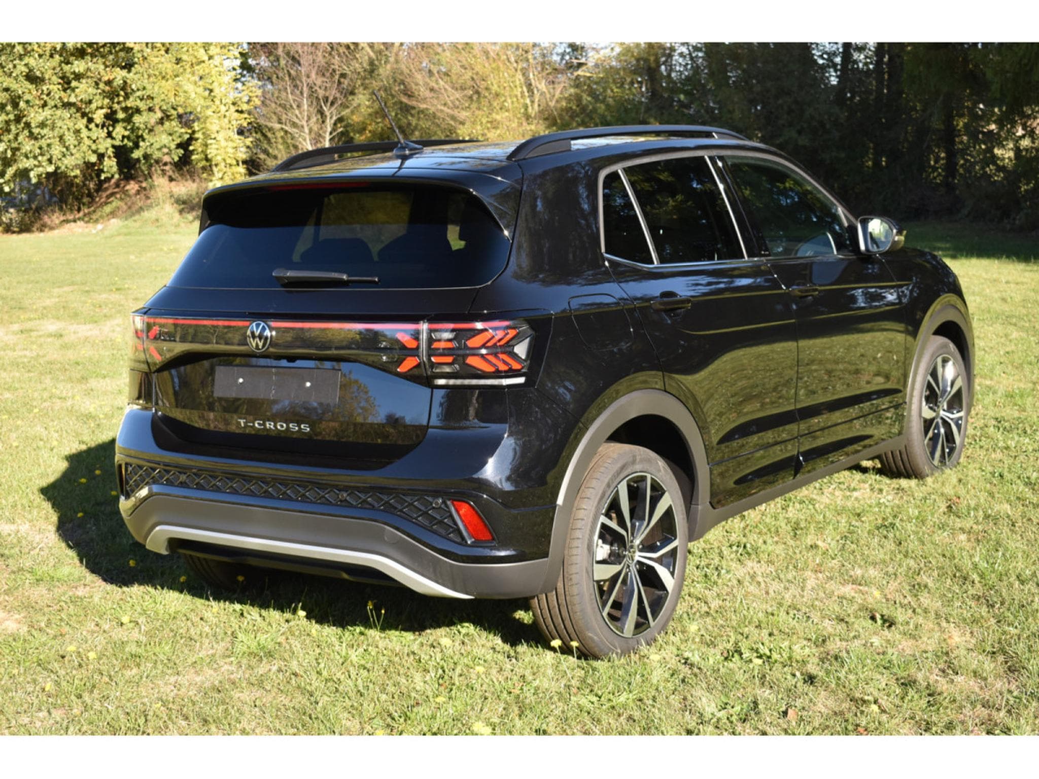 VW T-Cross R-Line 1,5 TSI 150 DSG Matrix 18" AHK En Stock Neuf (2026) - Photo 5