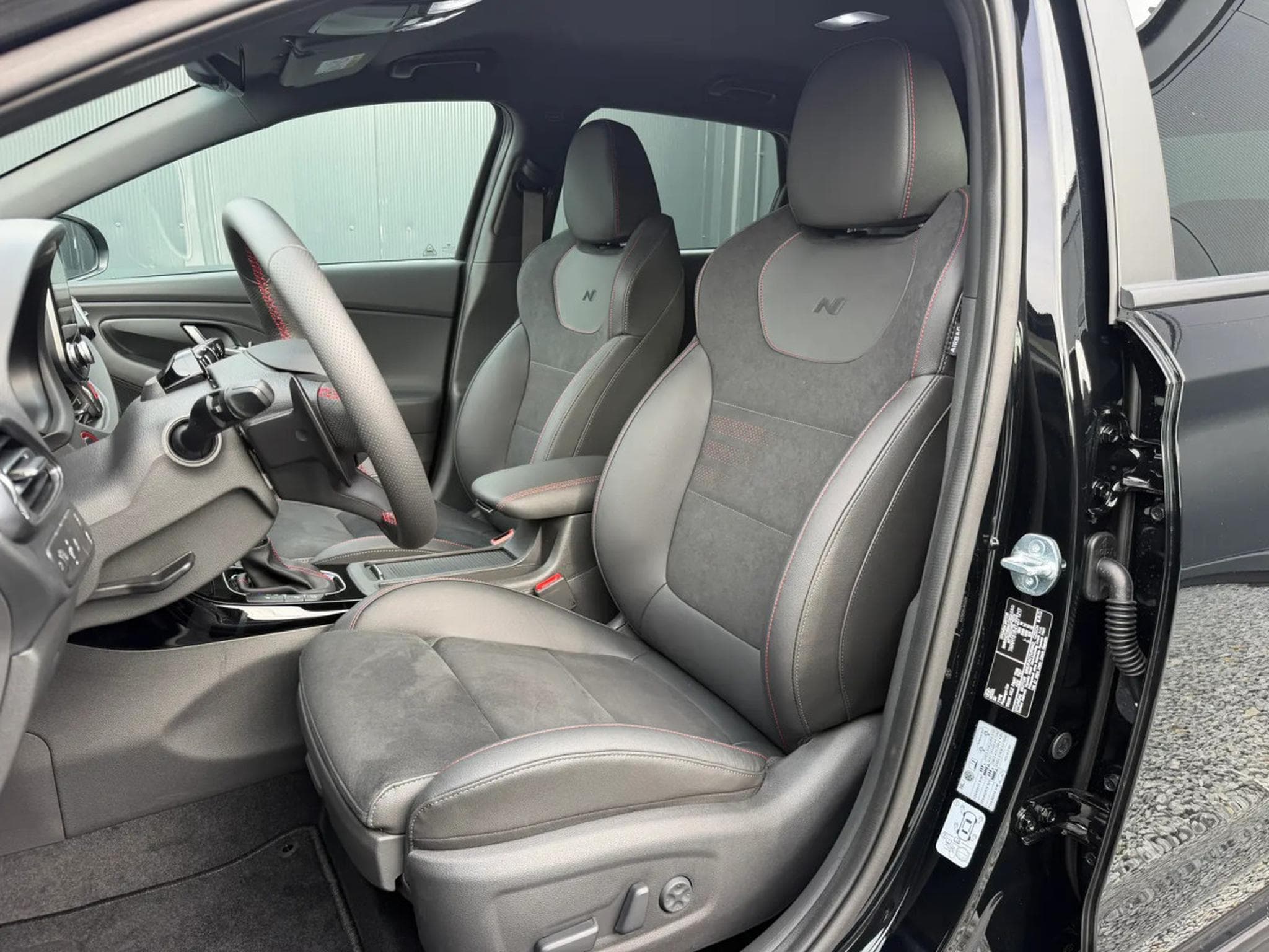 Hyundai i30 1.5 T-GDI 150 DCT N-Line X (2026) - Photo 9