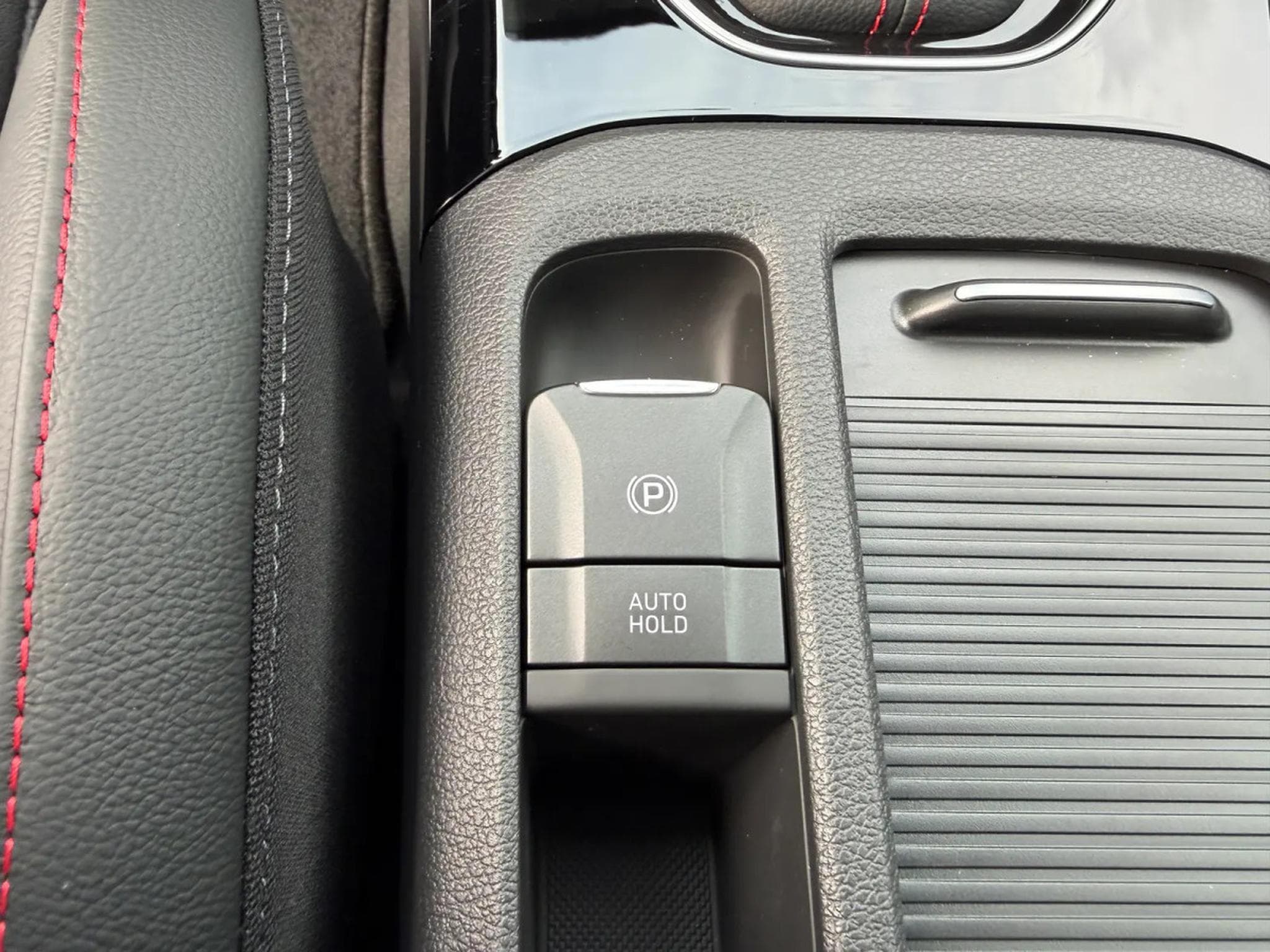Hyundai i30 1.5 T-GDI 150 DCT N-Line X (2026) - Photo 20