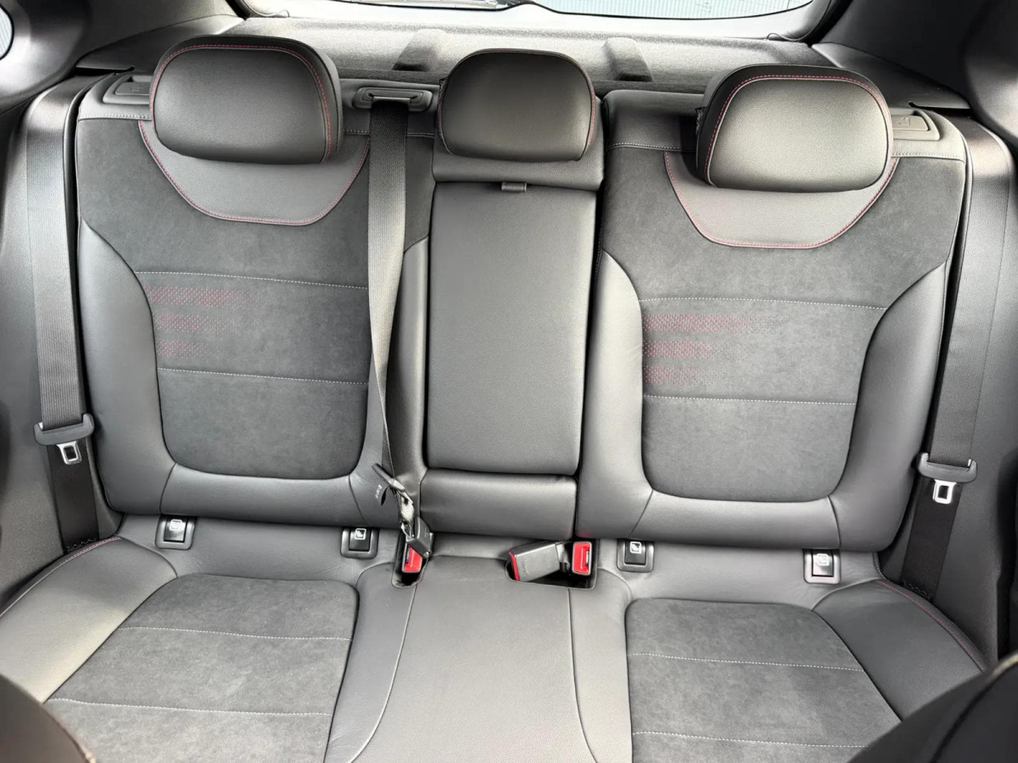 Hyundai i30 1.5 T-GDI 150 DCT N-Line X (2026) - Photo 18