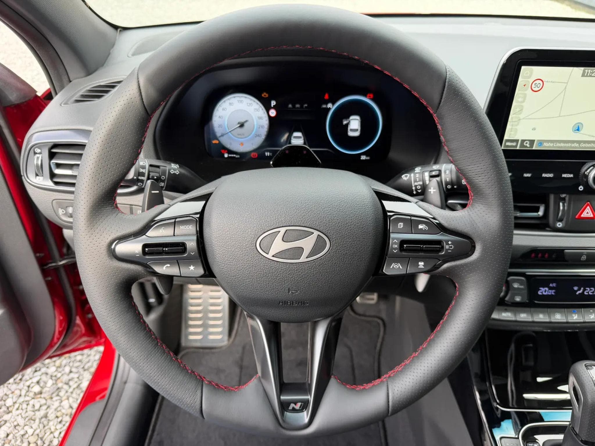 Hyundai i30 1.5 T-GDI 150 DCT N-Line X (2026) - Photo 14