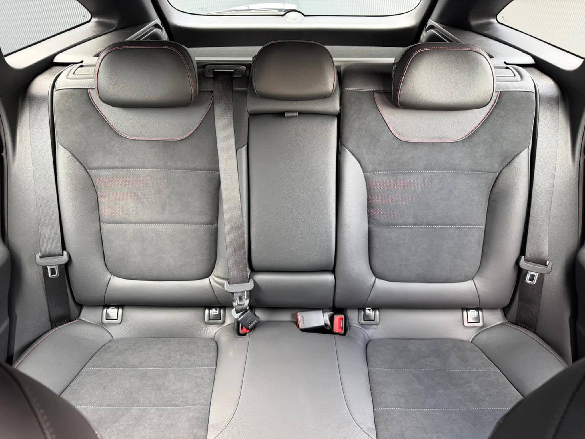 Hyundai i30 1.5 T-GDI 150 DCT N-Line X (2026) - Photo 22