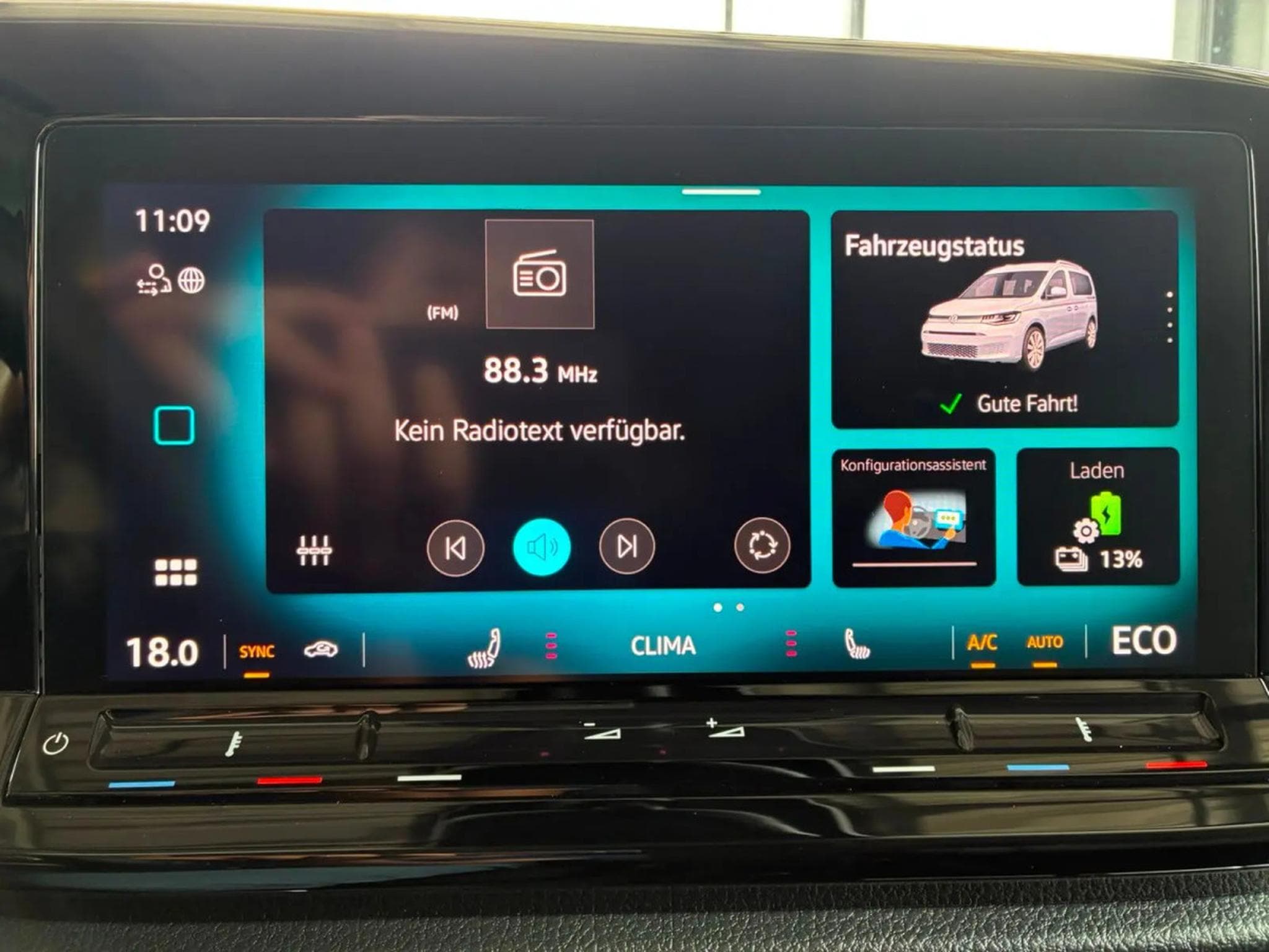 VW Caddy 1.5 PHeV 150 Life (2026) - Photo 14