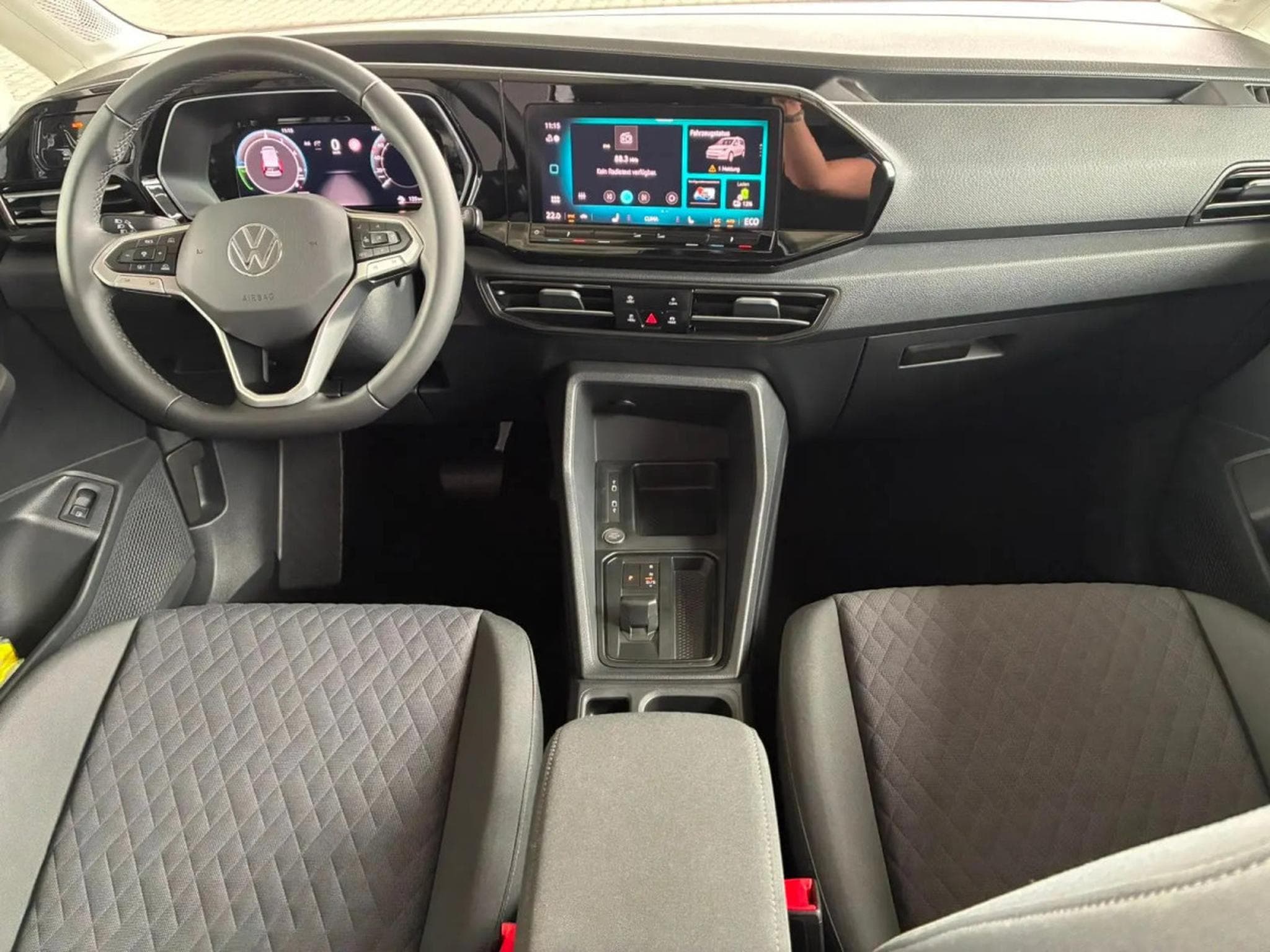VW Caddy 1.5 PHeV 150 Life (2026) - Photo 6