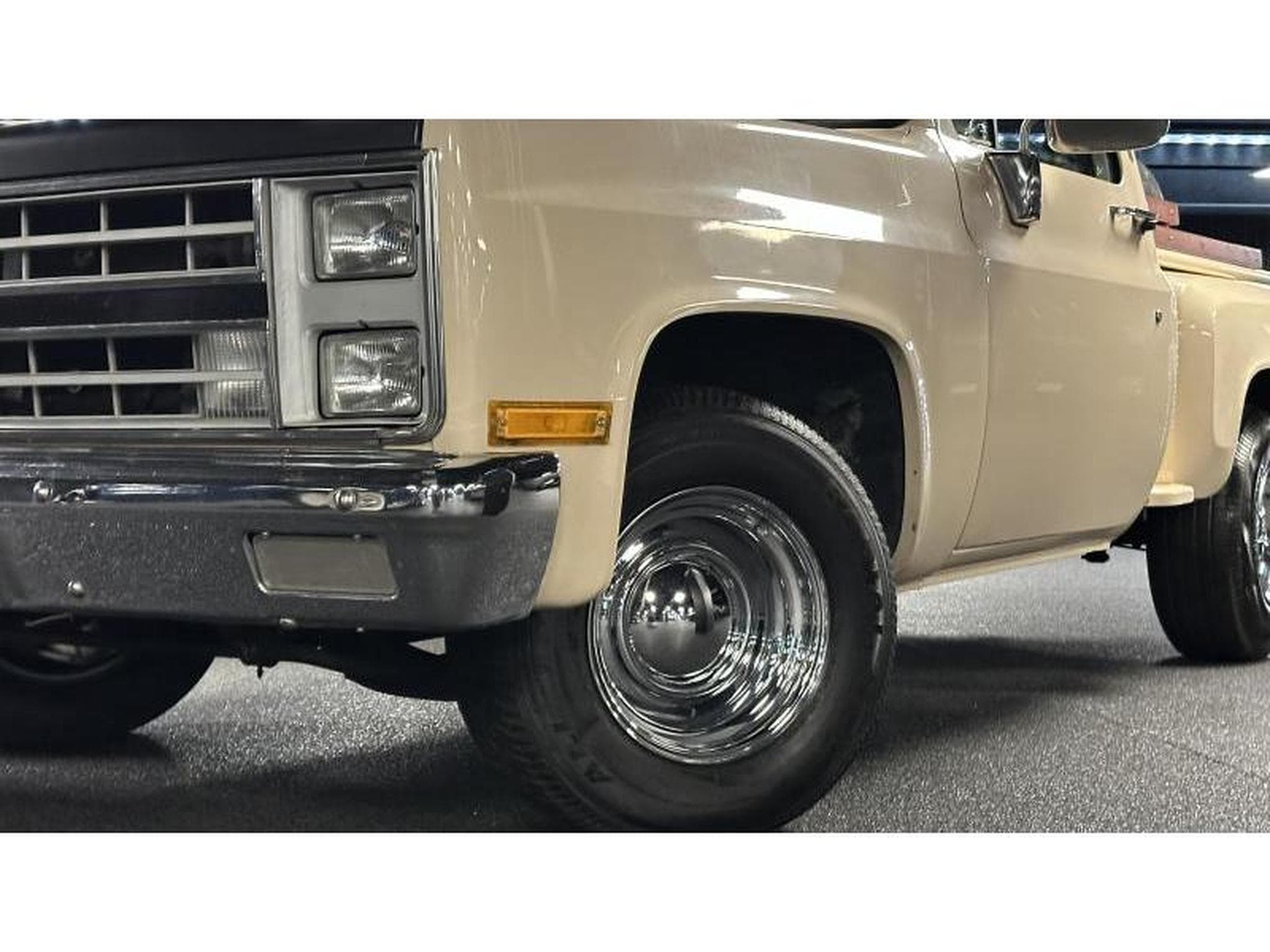GMC K15 5.7 (1985) - Photo 5