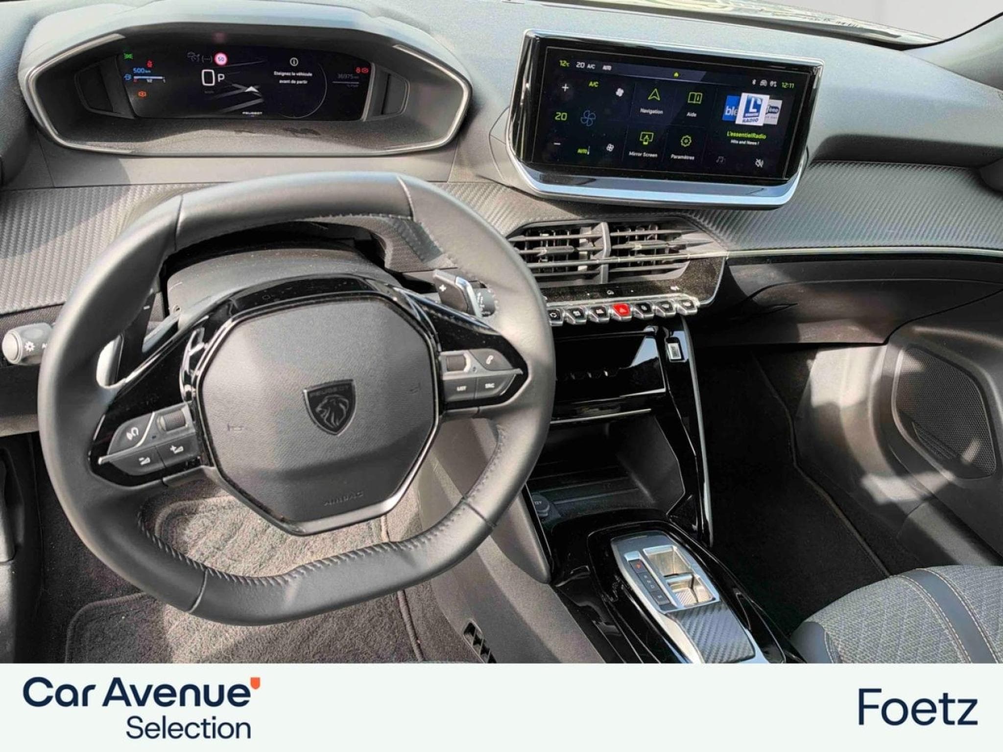 PEUGEOT 2008 1.2 Hybrid 136ch Allure e-DCS6 (2025) - Photo 3