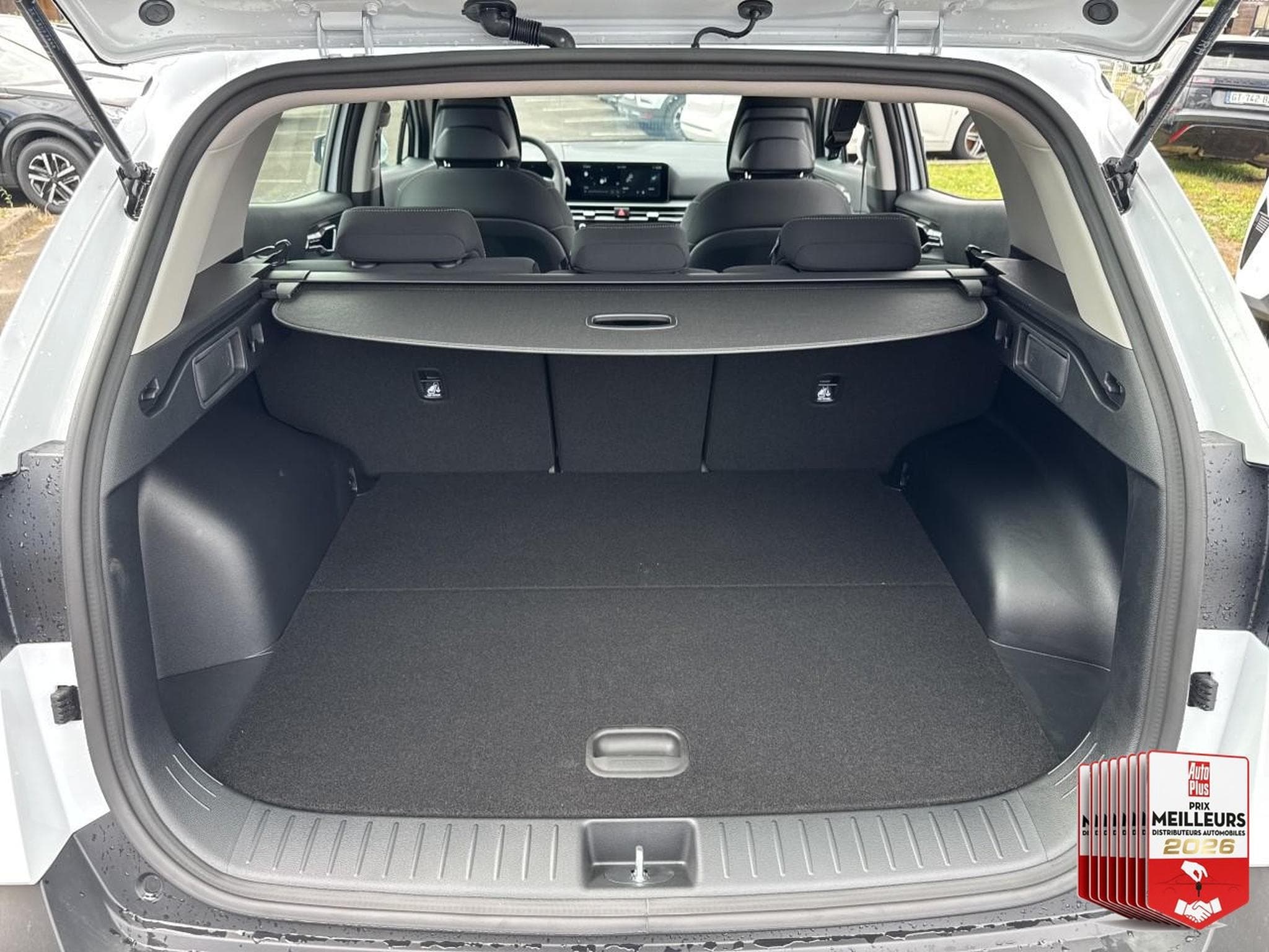 Kia SPORTAGE 1.6 HYBRIDE 239 ACTIVE (2026) - Foto 17