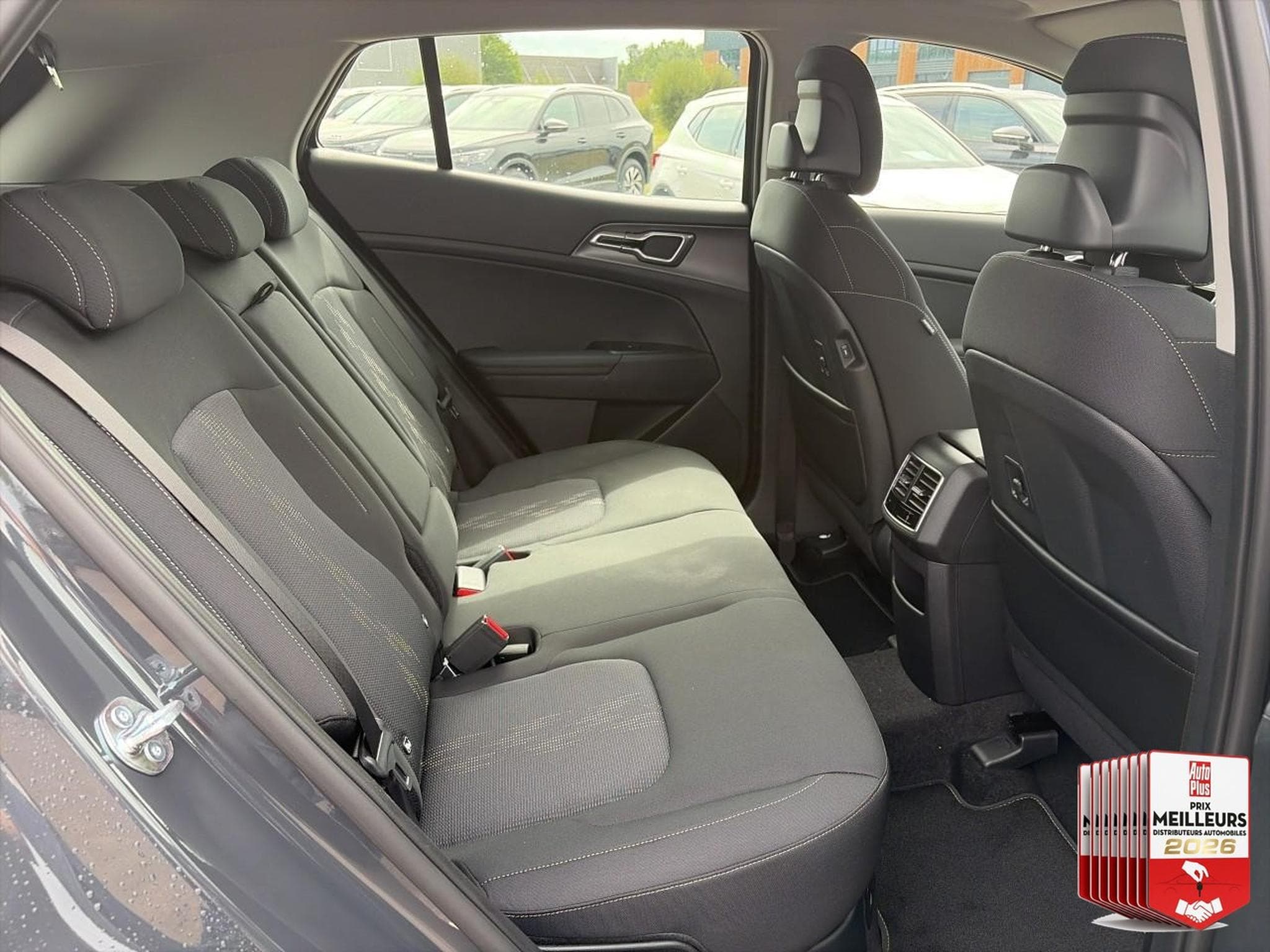 Kia SPORTAGE 1.6 HYBRIDE 239 ACTIVE (2026) - Foto 21