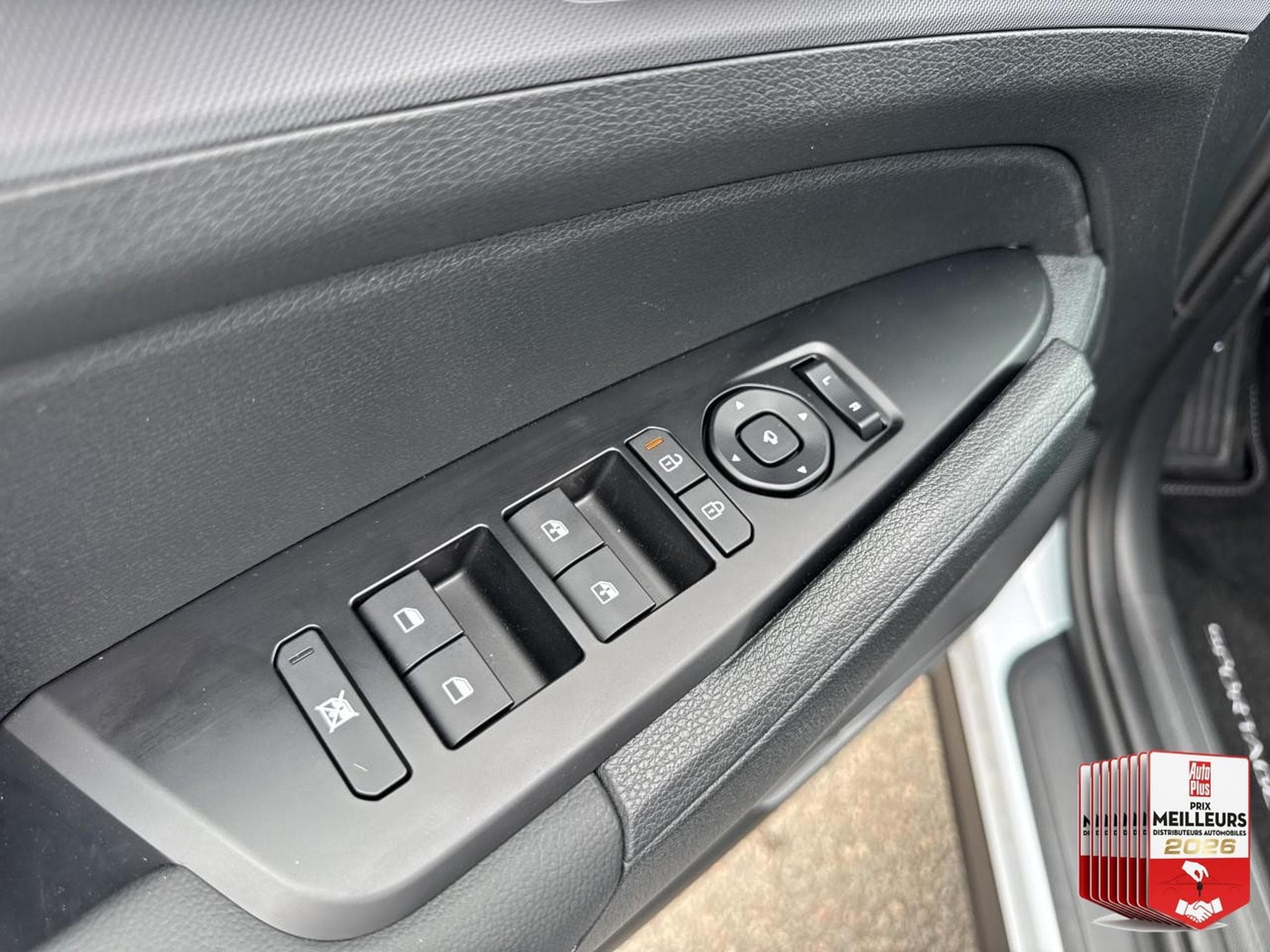 Kia SPORTAGE 1.6 HYBRIDE 239 ACTIVE (2026) - Foto 18