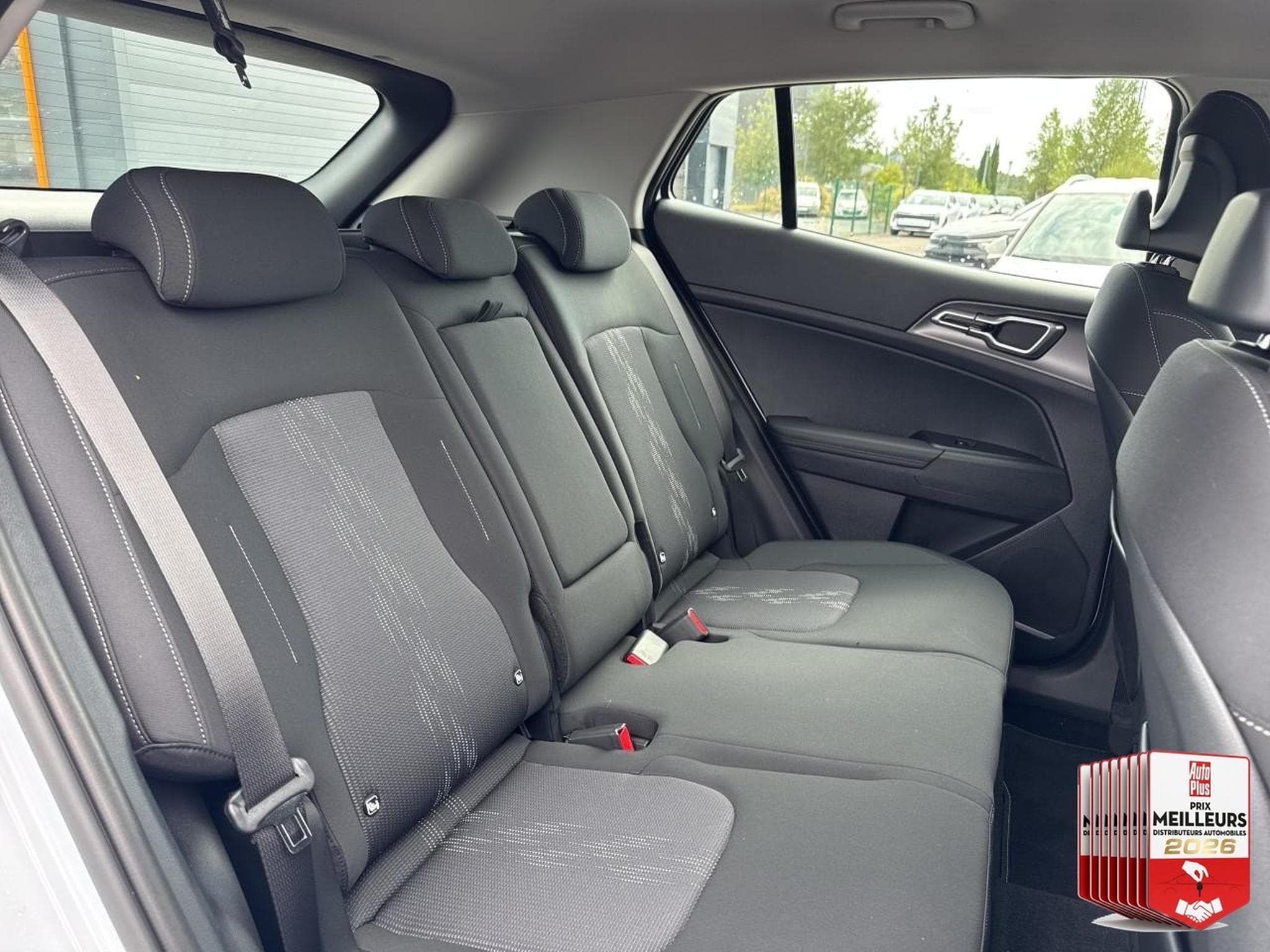 Kia SPORTAGE 1.6 HYBRIDE 239 ACTIVE (2026) - Foto 15