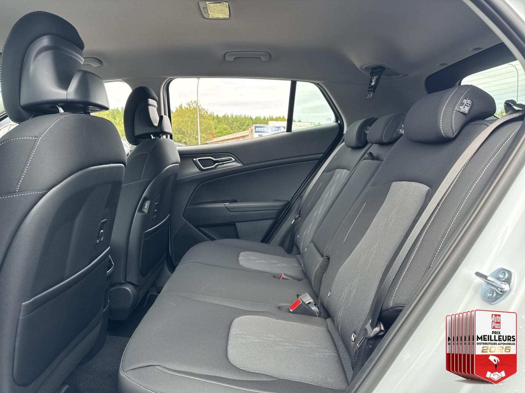 Kia SPORTAGE 1.6 HYBRIDE 239 ACTIVE (2026) - Foto 16