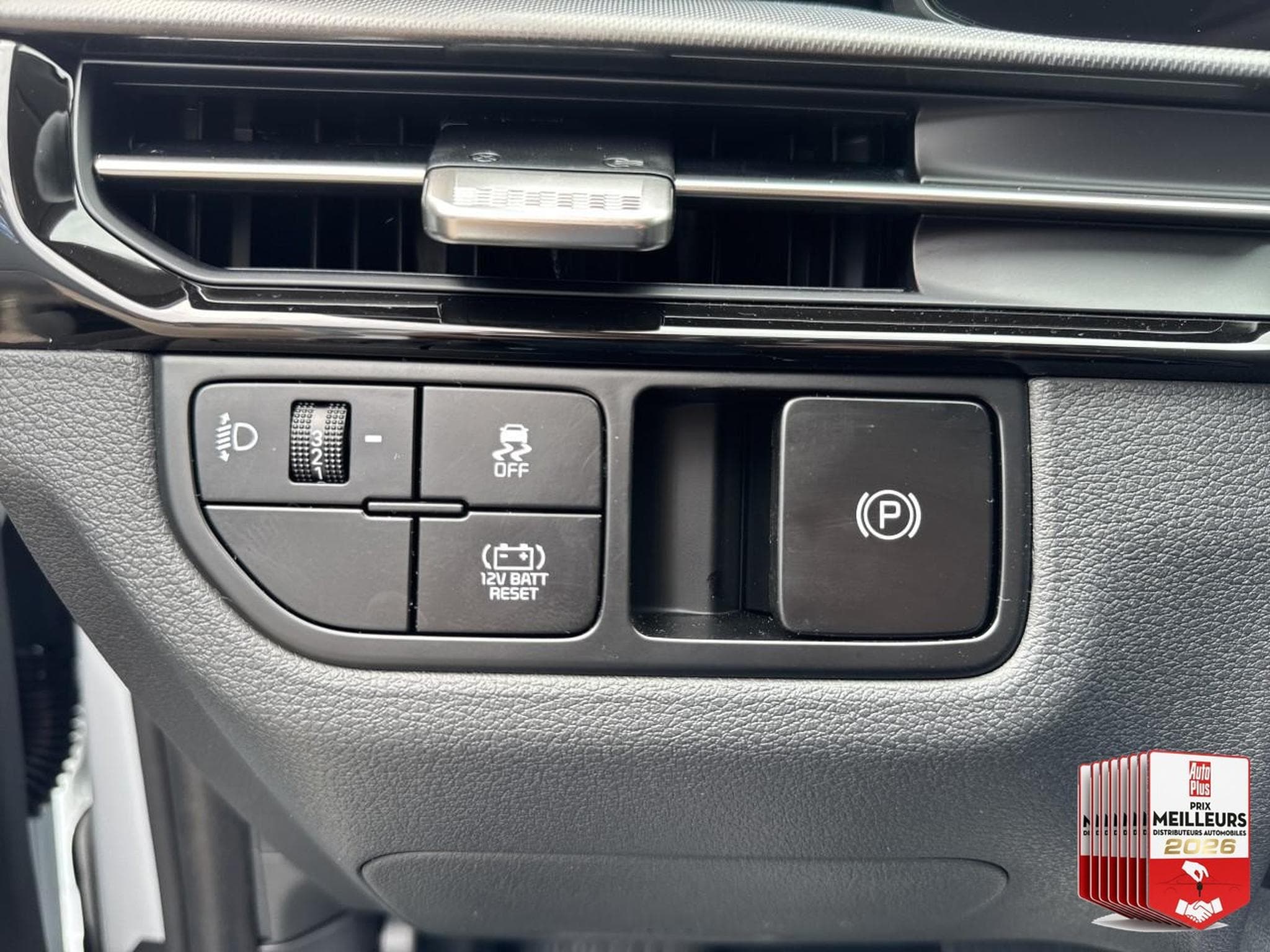 Kia SPORTAGE 1.6 HYBRIDE 239 ACTIVE (2026) - Foto 19