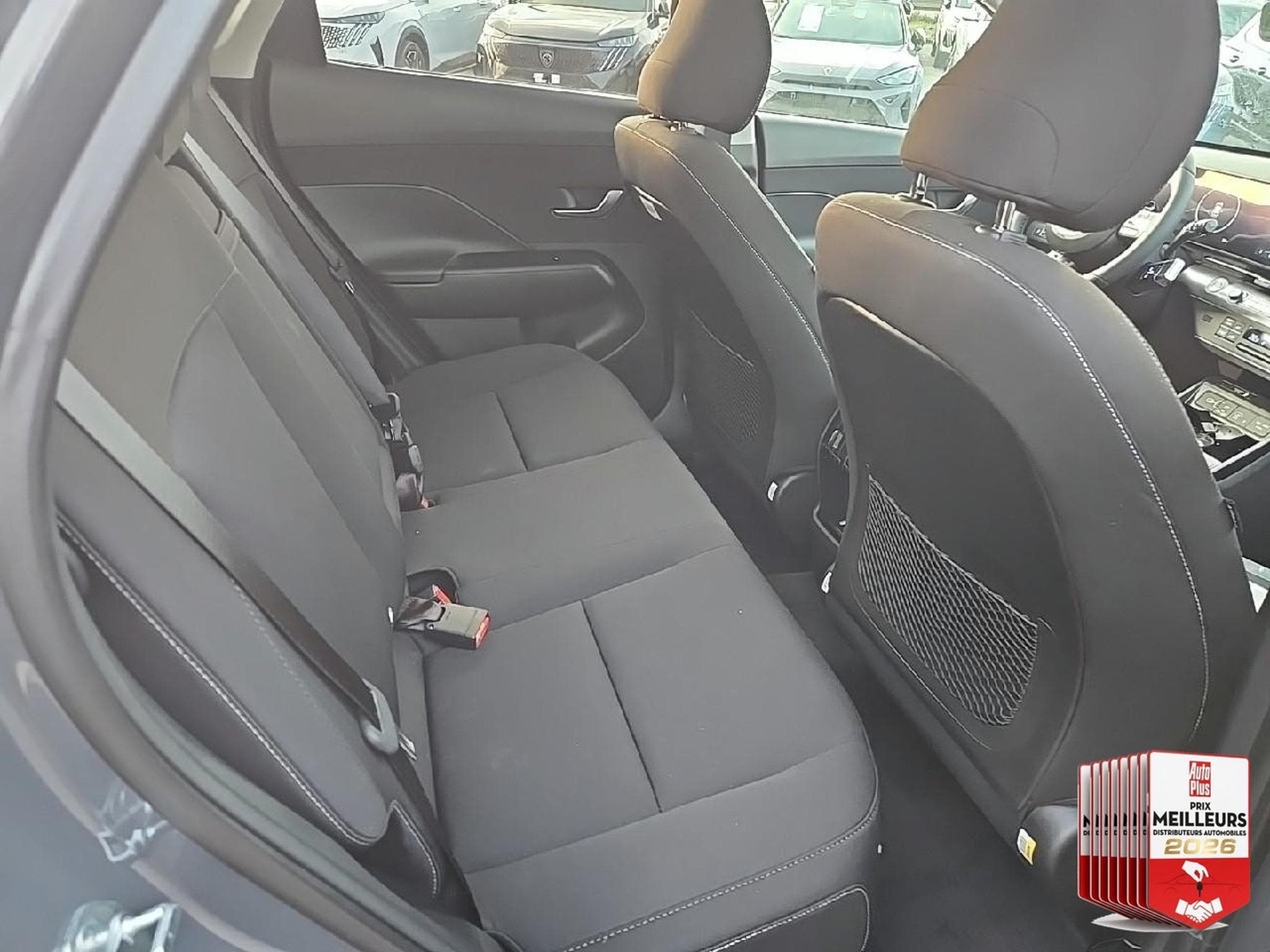 Hyundai KONA 1.6 GDI 138 HYBRID CREATIVE DCT-6 (2025) - Foto 31