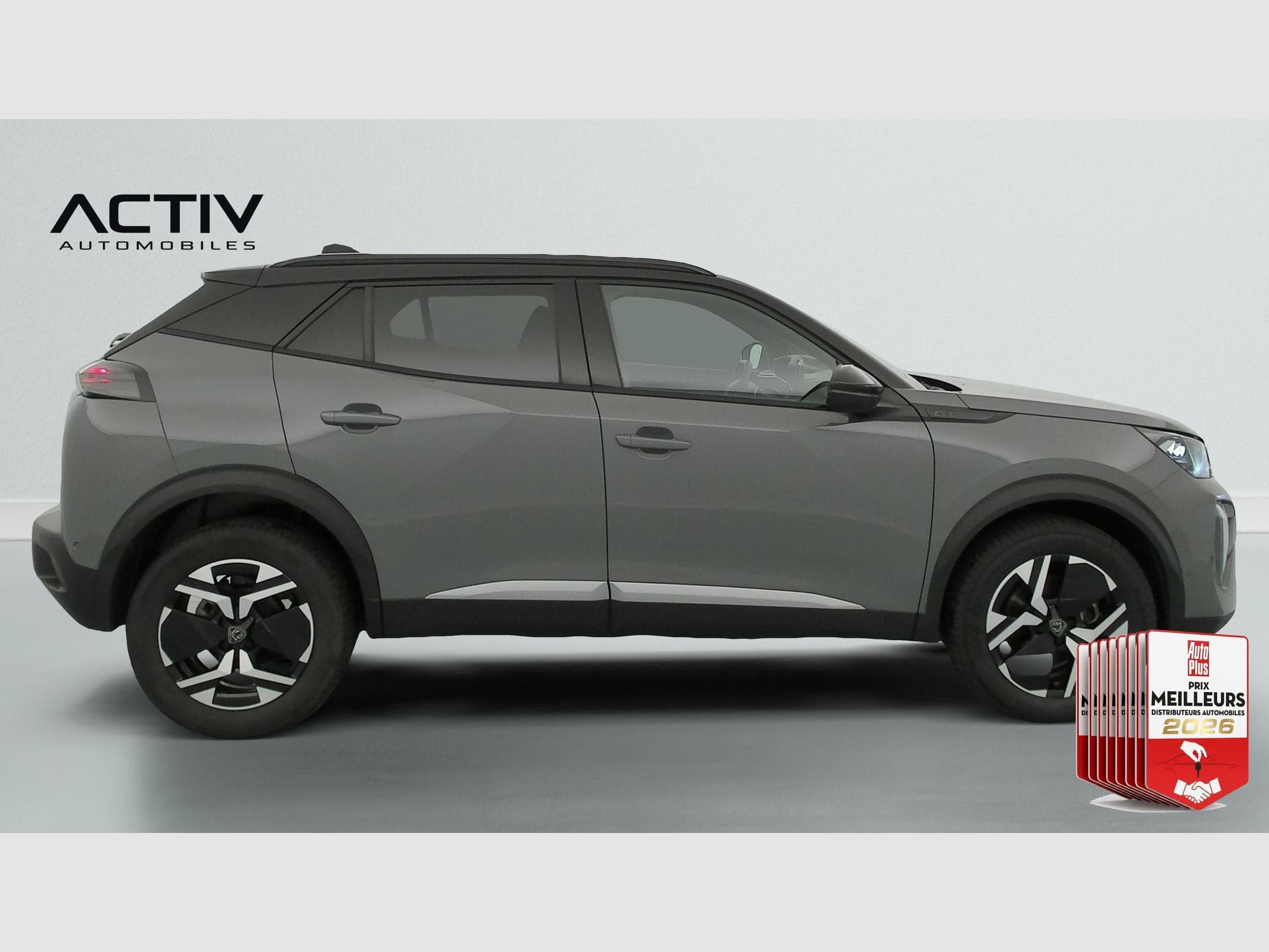Peugeot 2008 Hybrid 136 e-DCS6 GT (2025) - Photo 8
