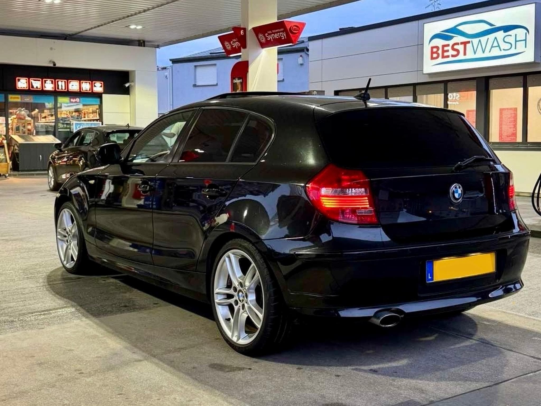 BMW 120 Edition Sport Toit ouvrant Apple Carplay (2011) - Photo 2