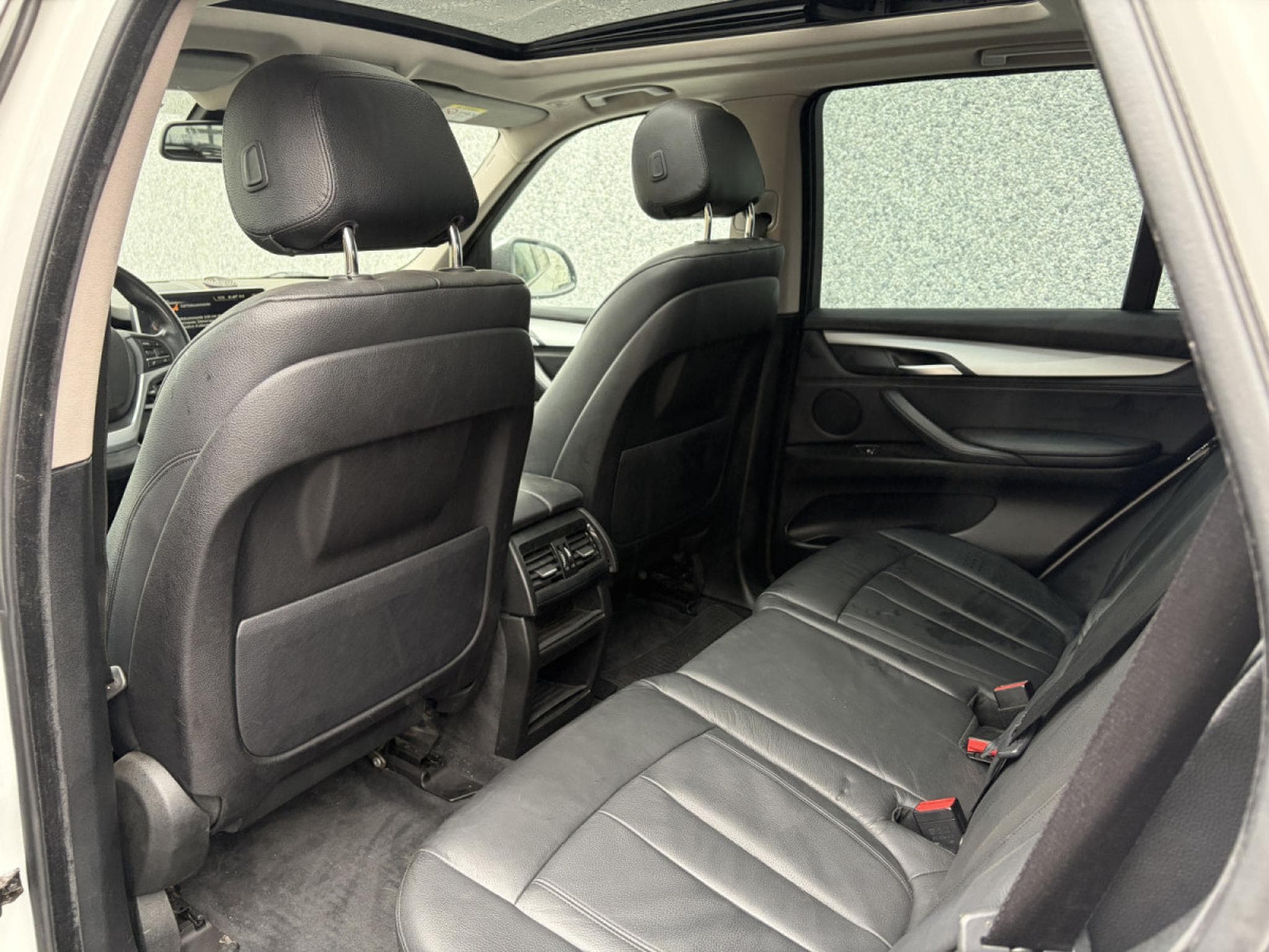 BMW X5 X5 xDrive 30 d/ /7Sitzer/Toit ouvrant Pano/19/bi xénon/Leder (2014) - Foto 14