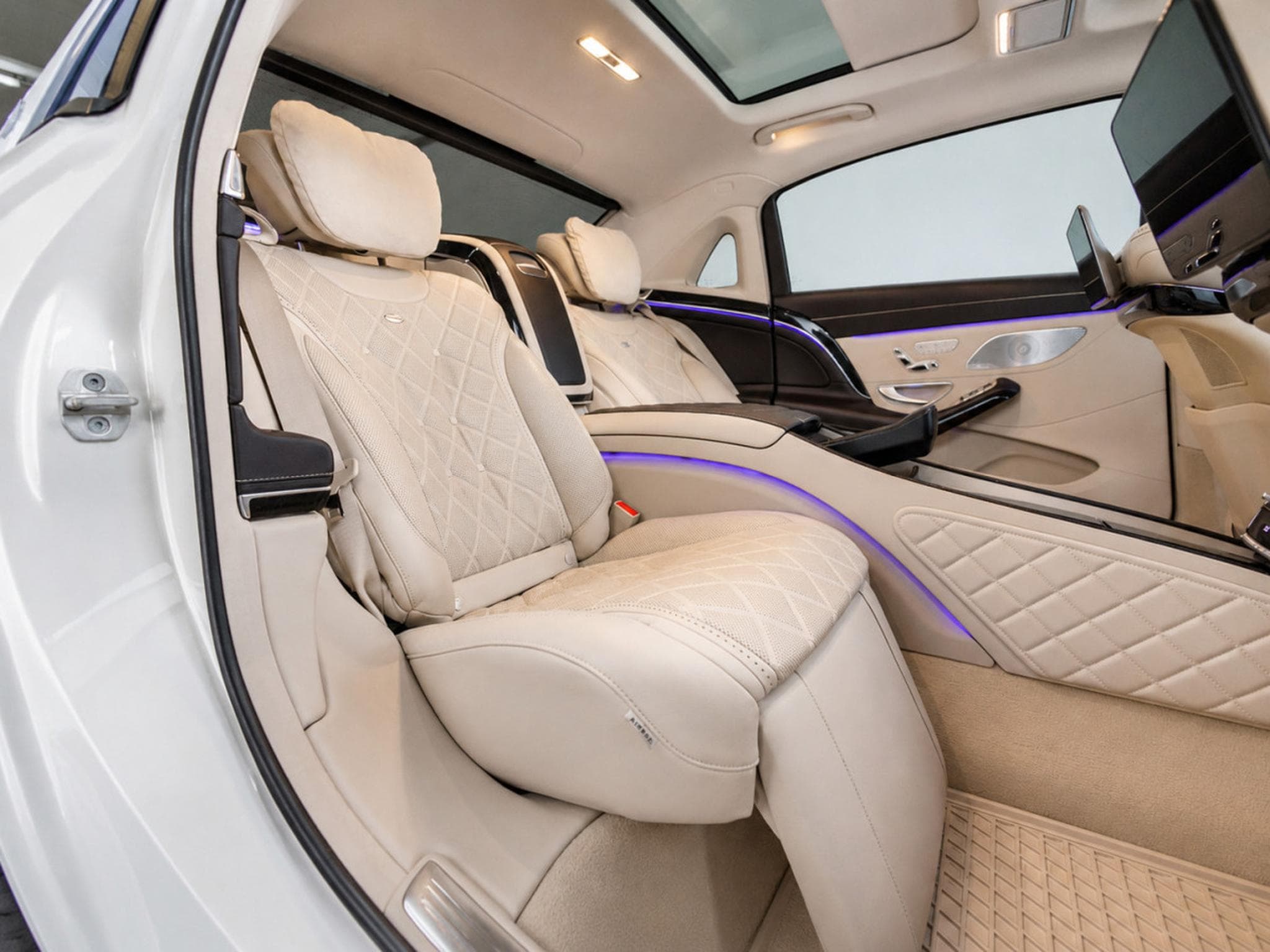 Maybach S 560 Limousine 4Matic-PANO/BURMESTER/MASSAGE/DVD/Voll (2018) - Photo 17